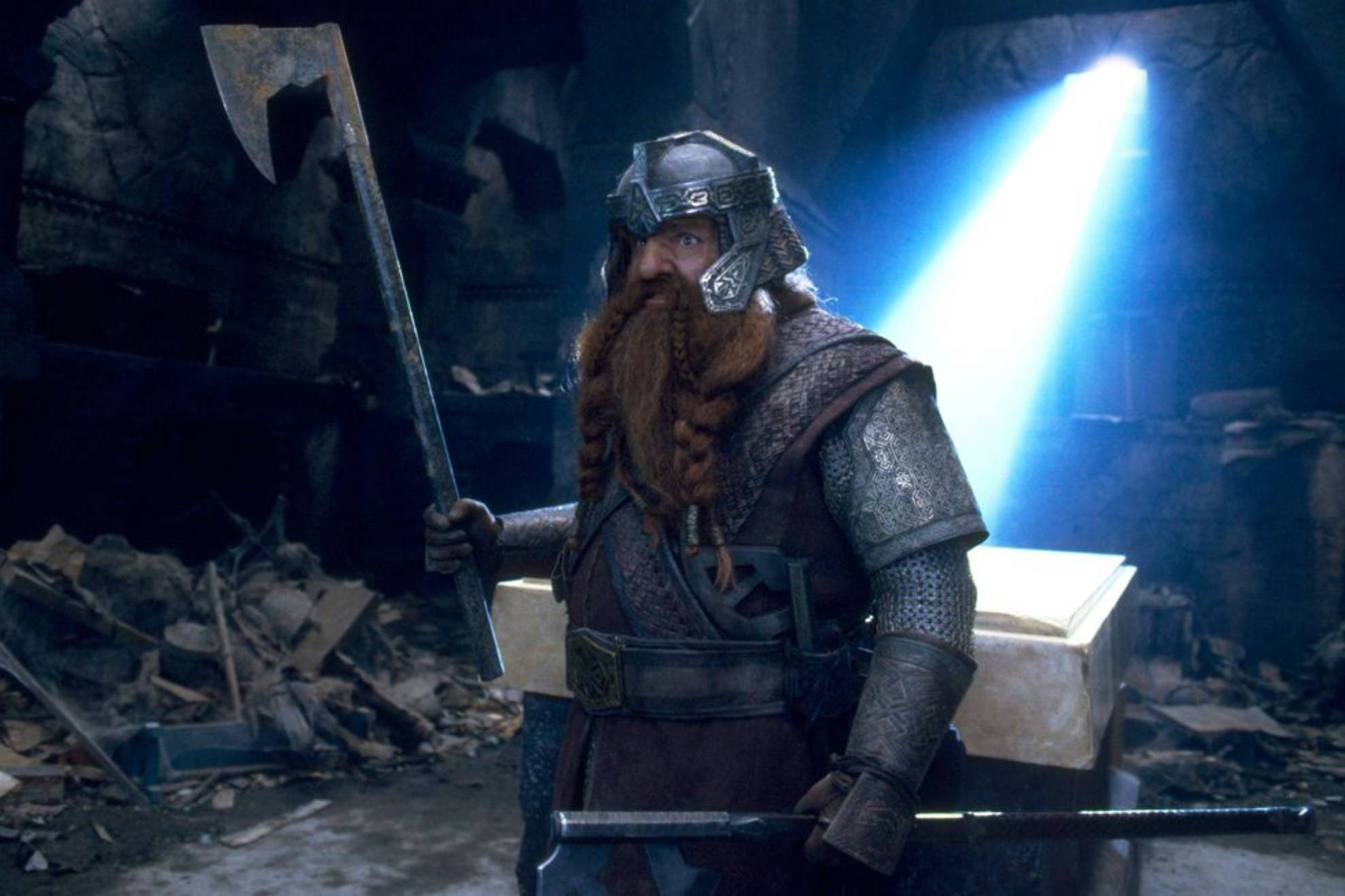 John Rhys-Davies como Gimli en 'El señor de los anillos: la comunidad del anillo'.