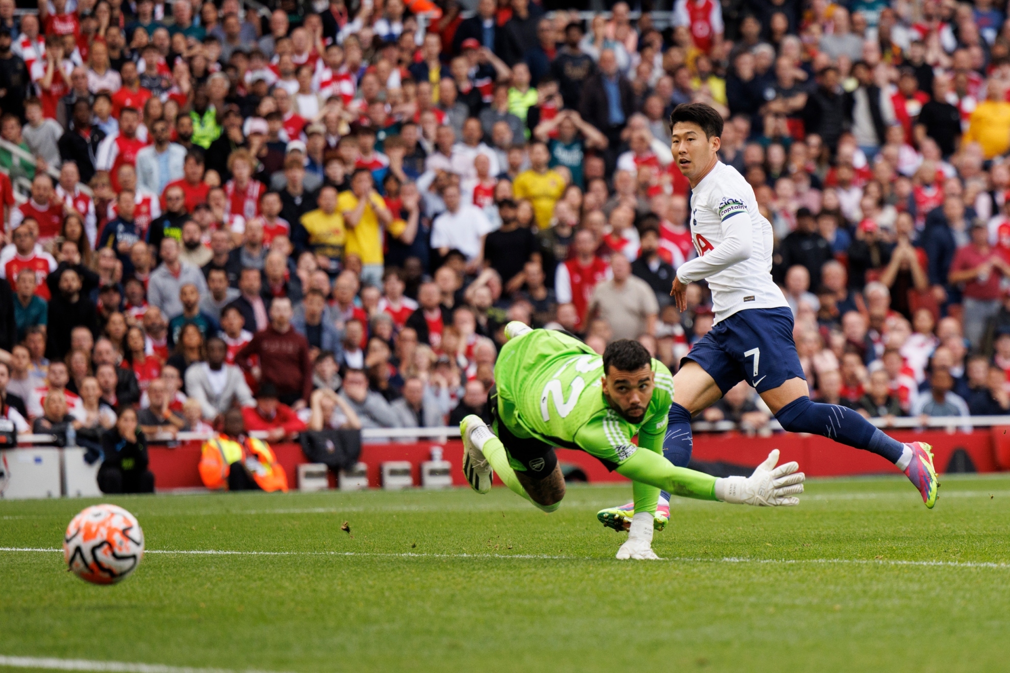Tottenham fight back to hold Arsenal in North London derby