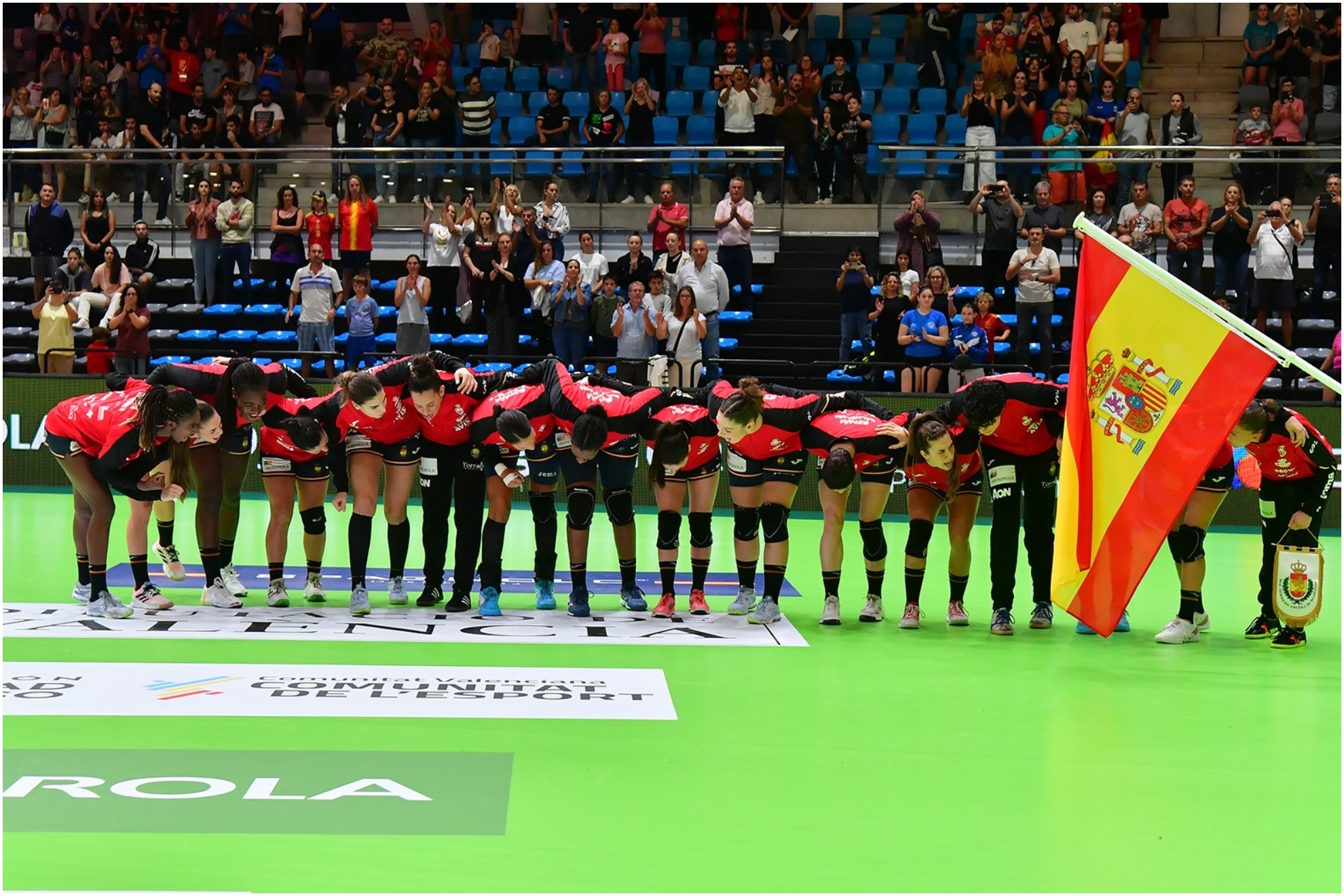 La selección española femenina, en un partido /