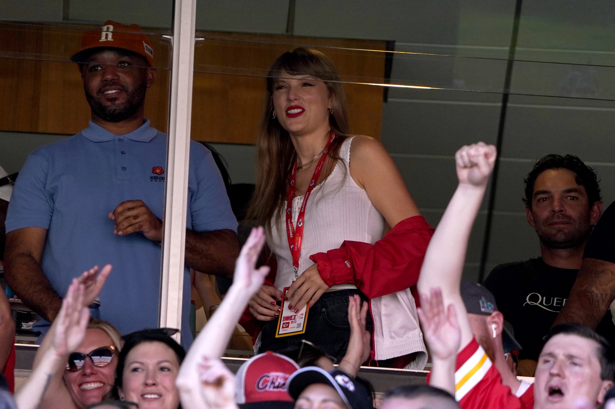 Taylor Swift in the stands.