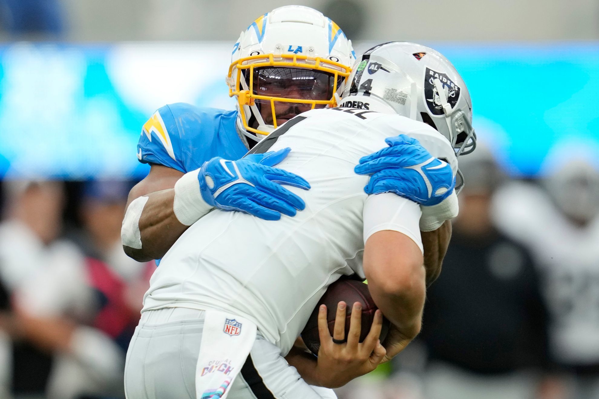 Chargers' Mack makes up for injured Herbert nearly blowing huge lead to Raiders