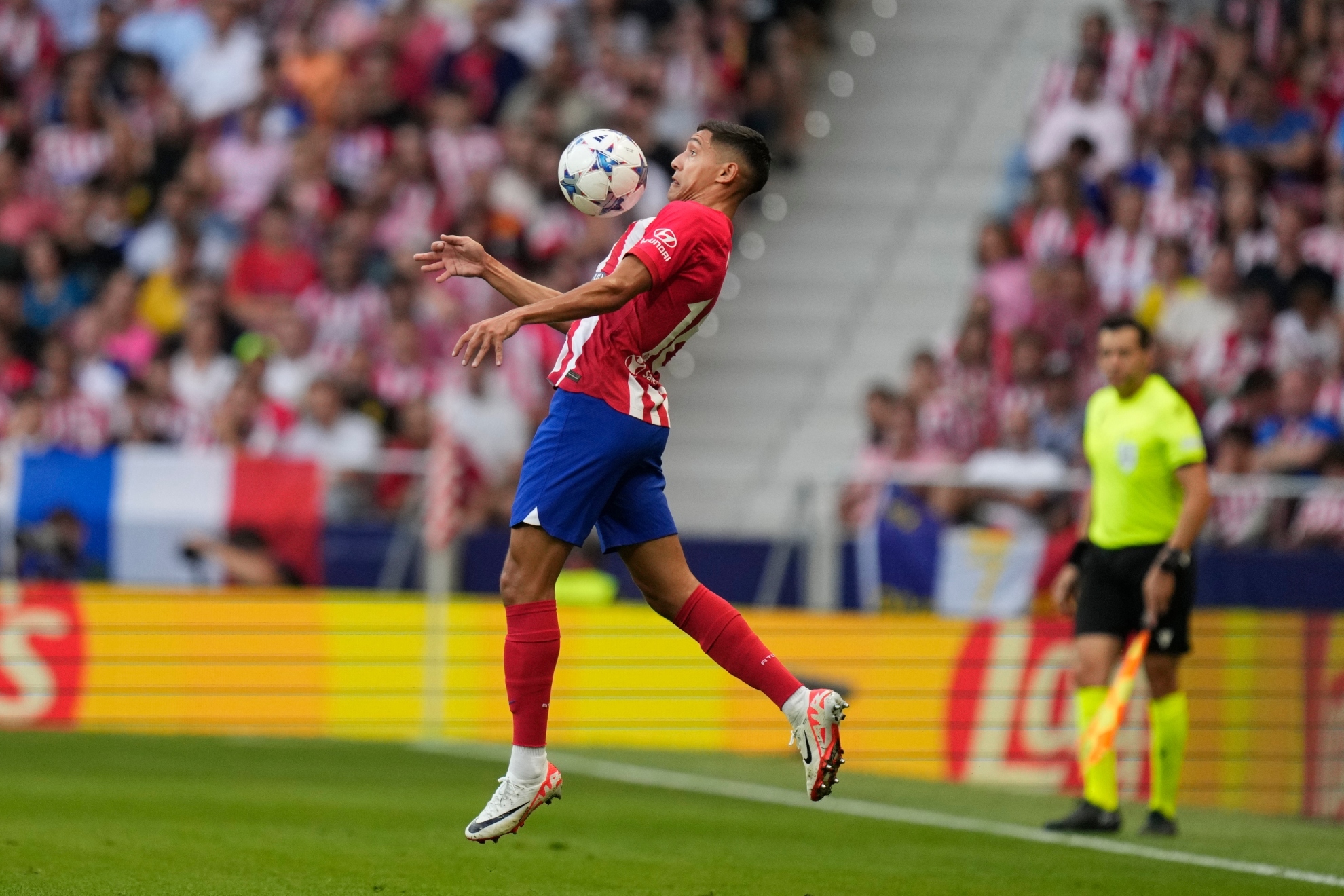 Uno a uno del Atlético contra el Feyenoord: Nahuel Molina, el lateral que más influye en ataque del mundo