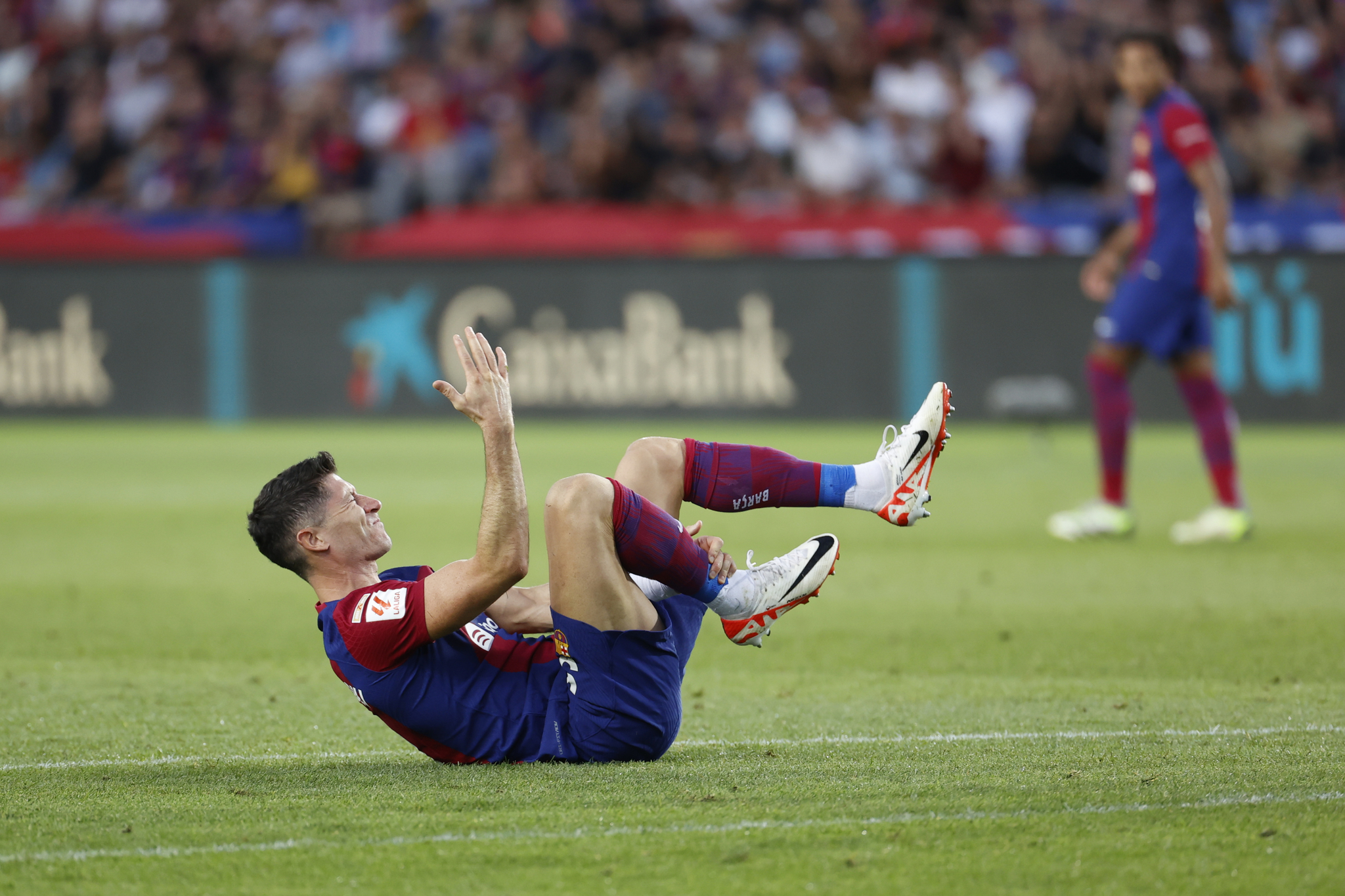 Lesión de Lewandowski: qué tiene, cuánto tiempo estará de baja y qué partidos se perderá con el Barcelona