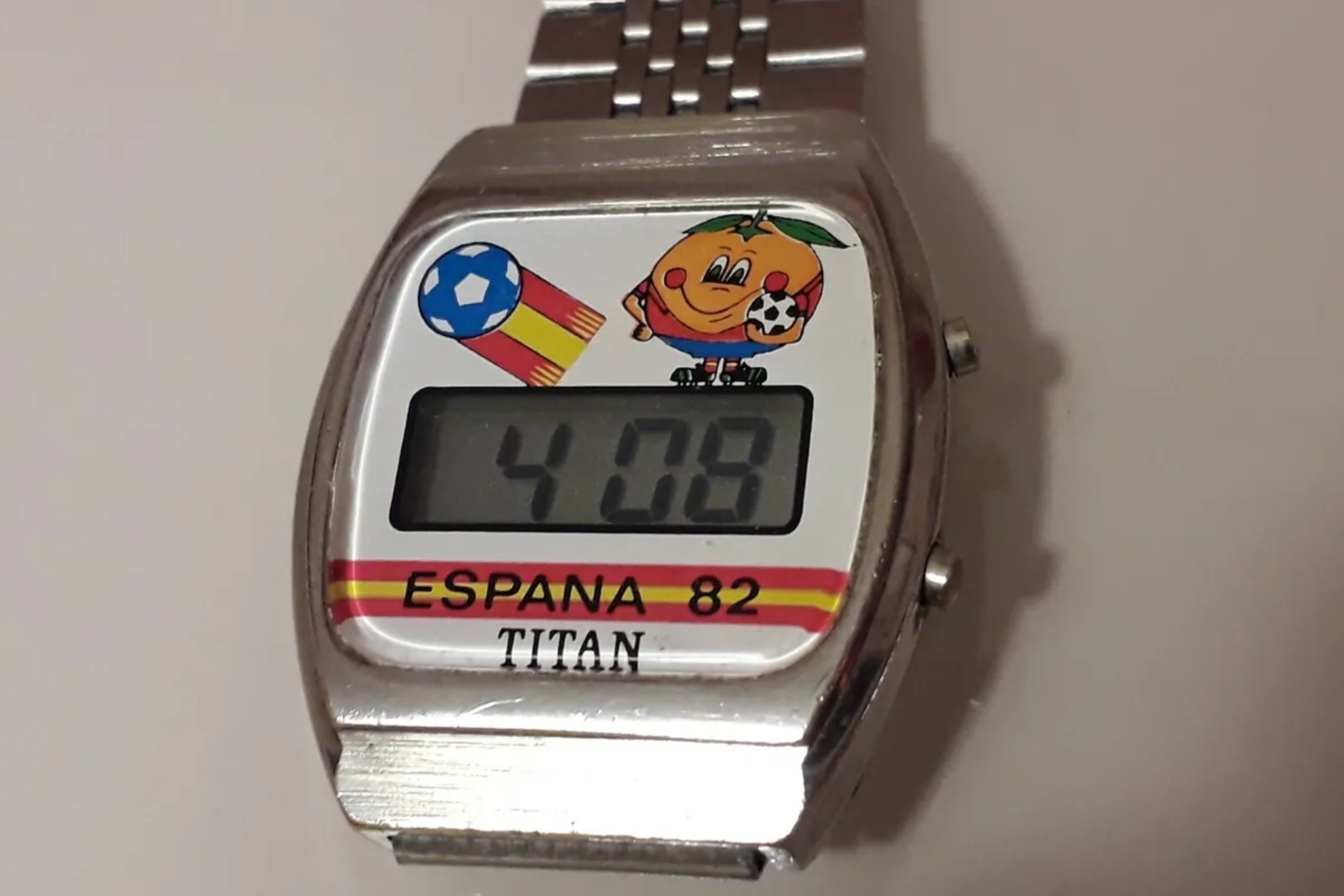 Reloj original de la poca mundialista