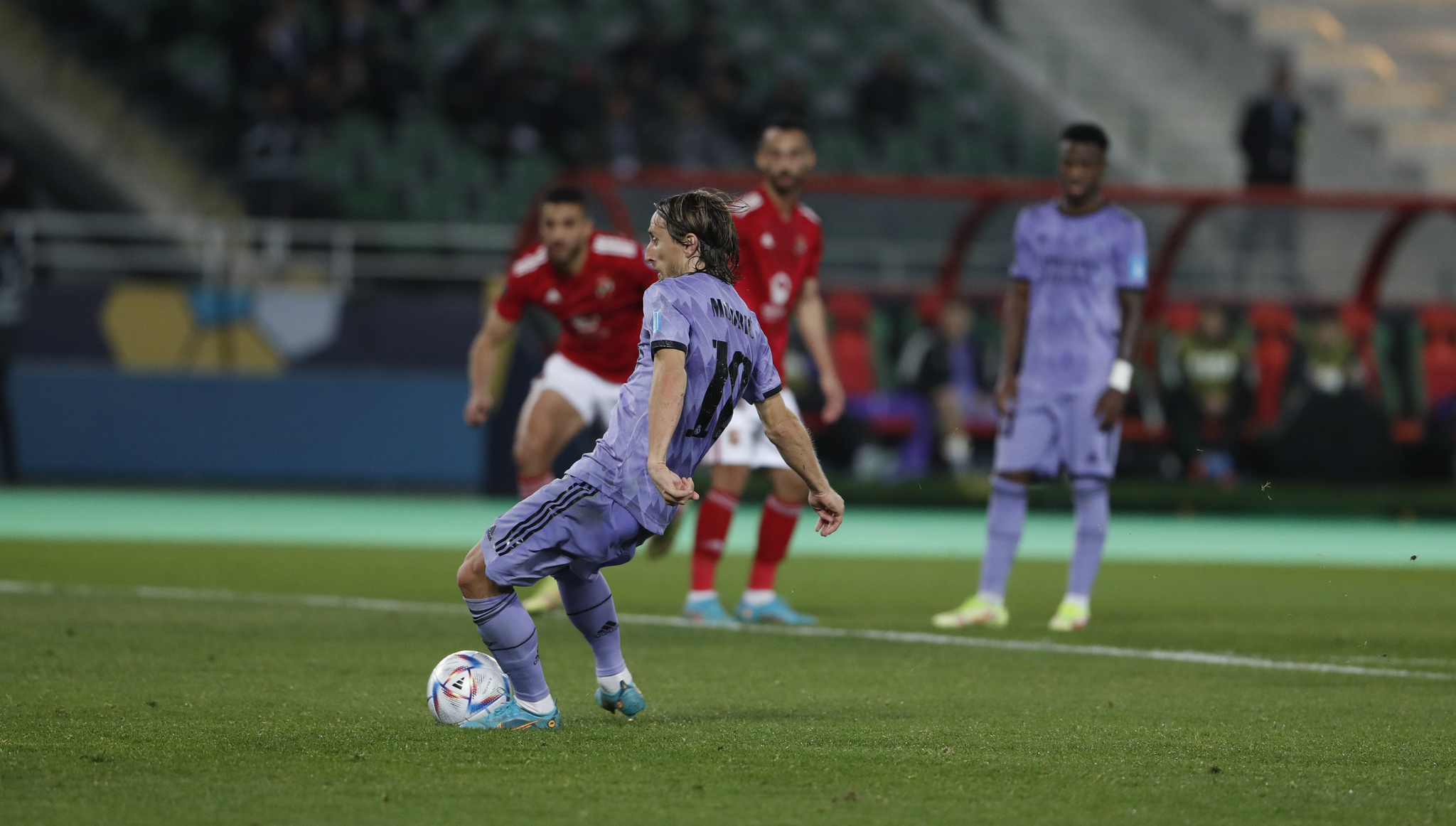 Modric tirando el penalti que falló en el Mundial de Clubes de 2023