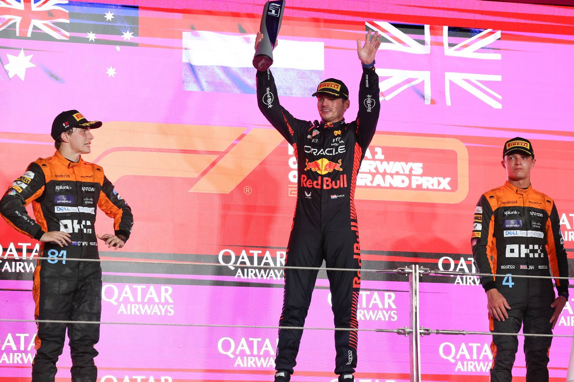 Max Verstappen, junto a Norris y Piastri, en el podio del GP de Qatar.