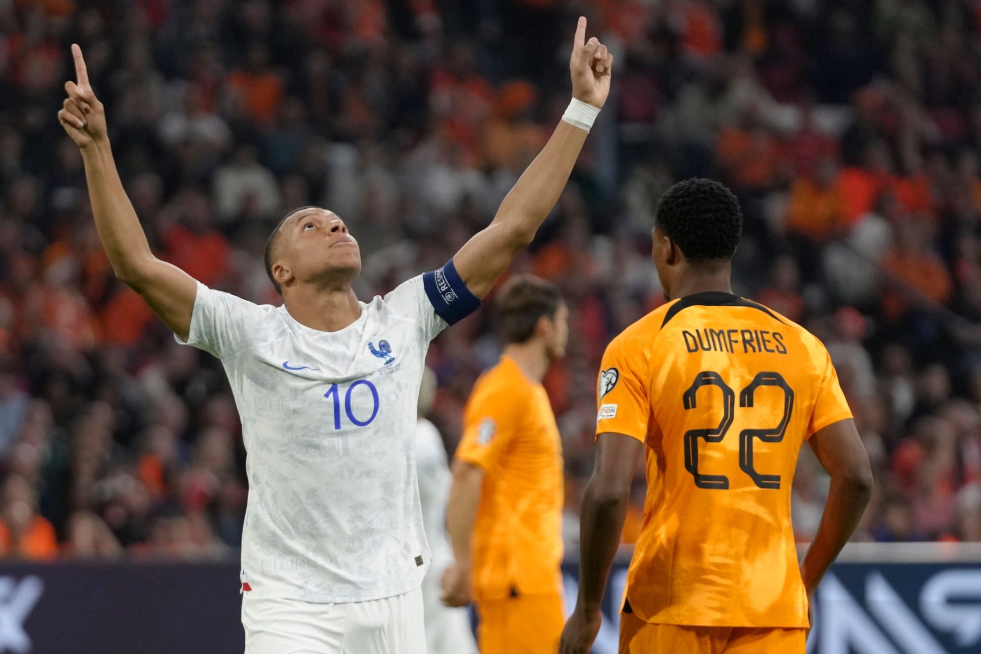 Mbappé celebra su gol ante Países Bajos