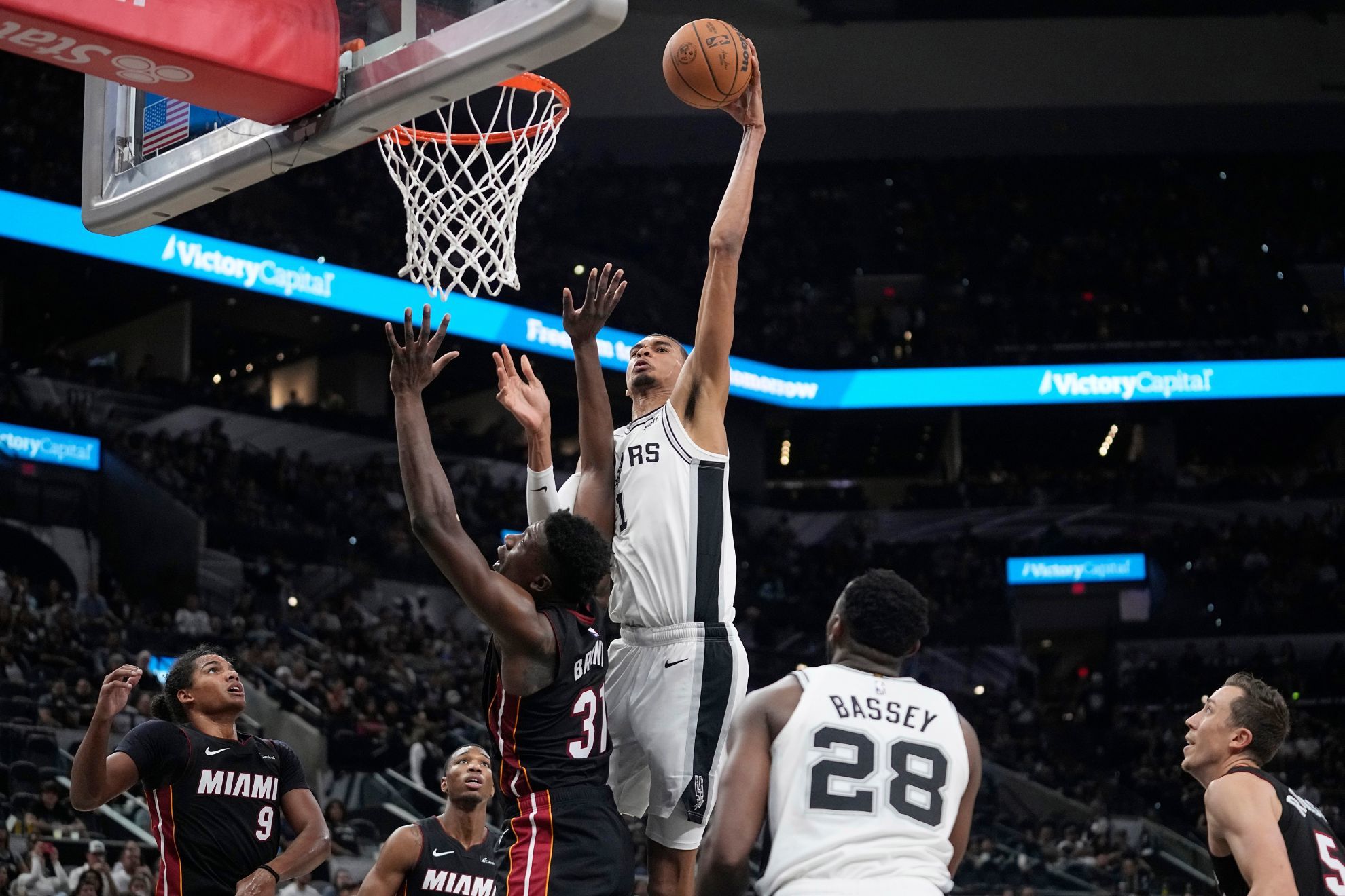 San Antonio Spurs News - Latest San Antonio Spurs News & Rumors