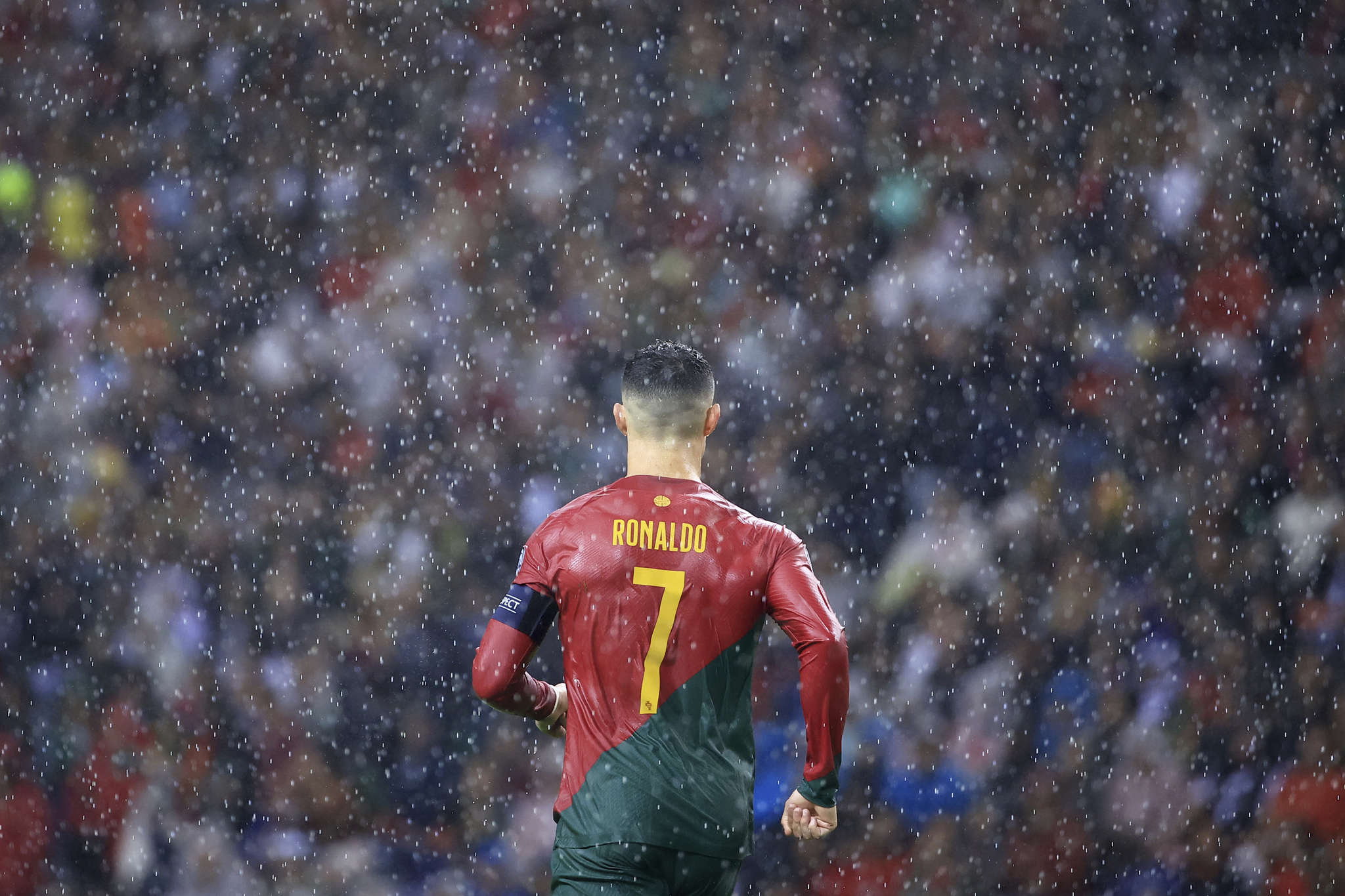 Cristiano Ronaldo, bajo la lluvia de Do Dragao