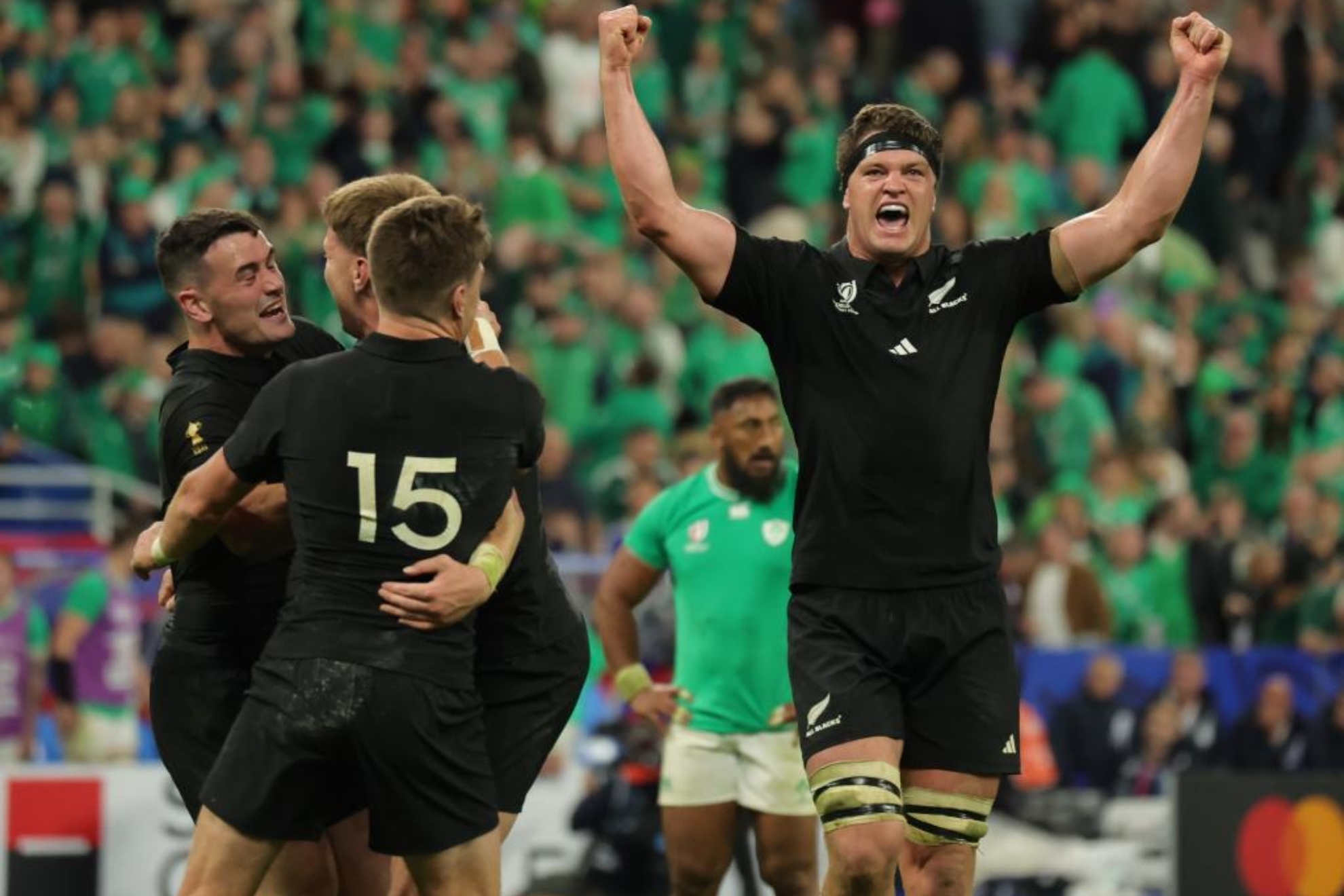 Nueva Zelanda ahogó a Irlanda y alcanzó las semifinales del Mundial