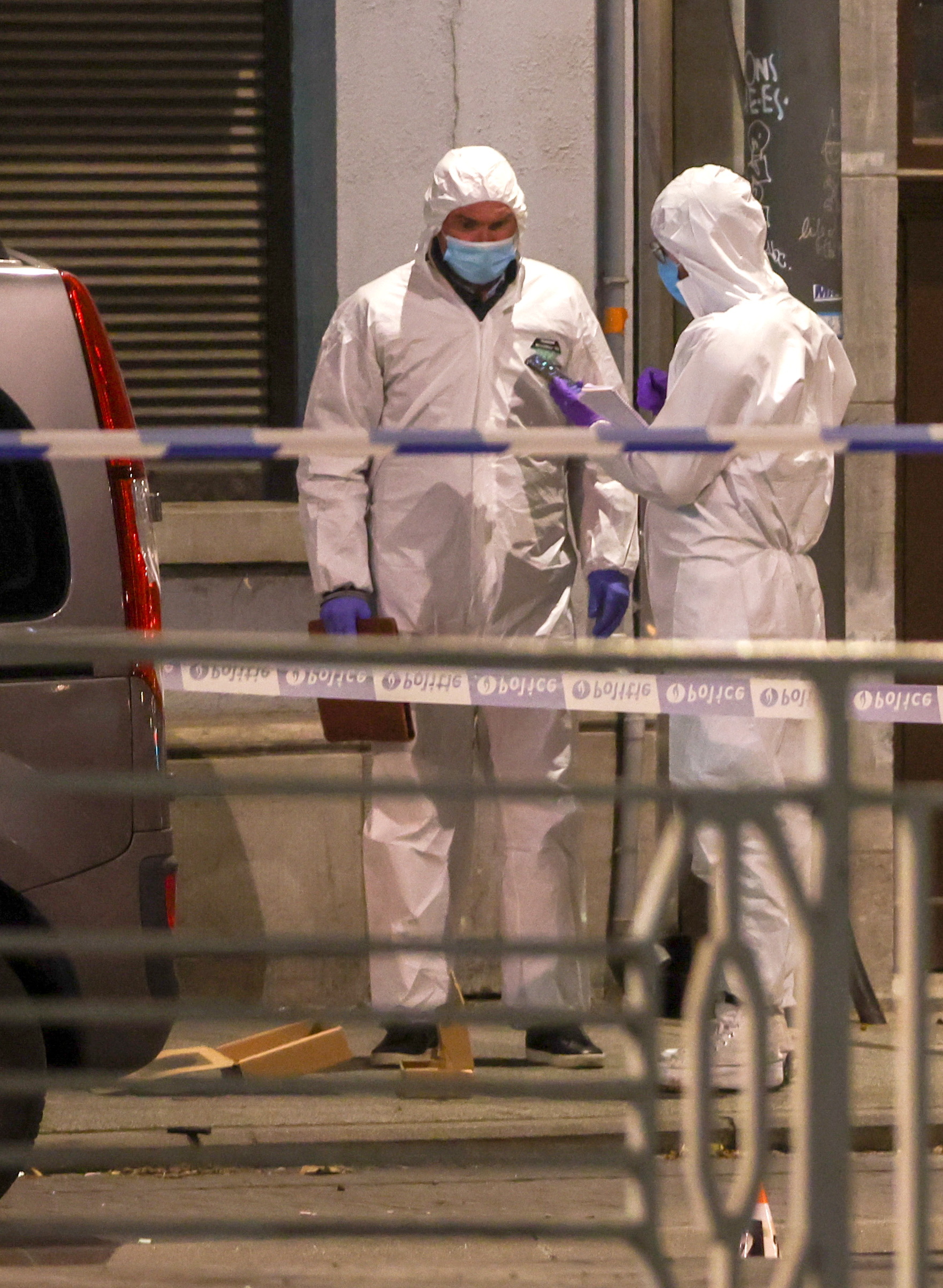 Dos suecos, asesinados en un atentado en Bruselas en la previa del Bélgica - Suecia y el partido se suspende al descanso