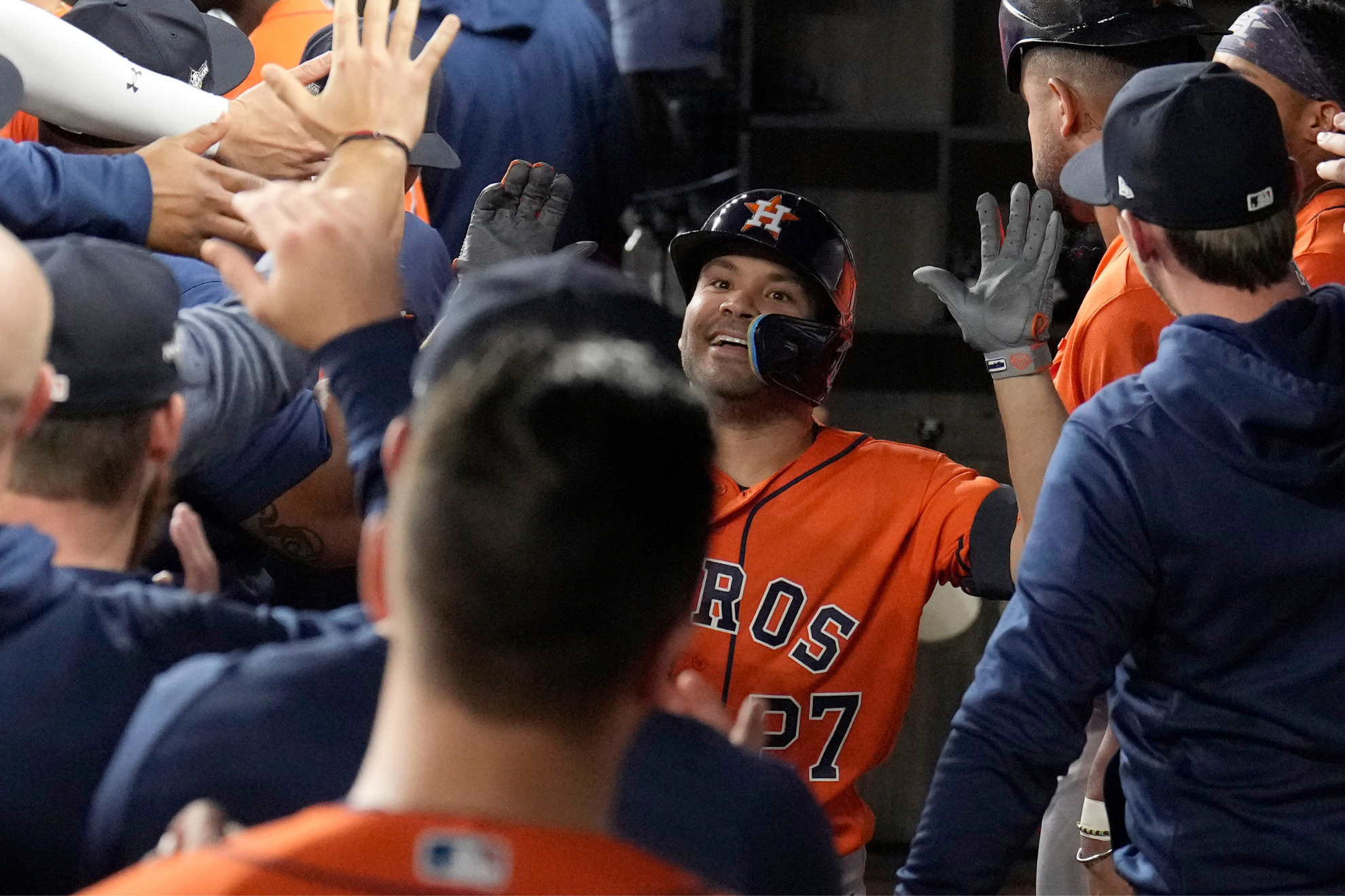 Jose Altuve got the Astros off to the ideal start.