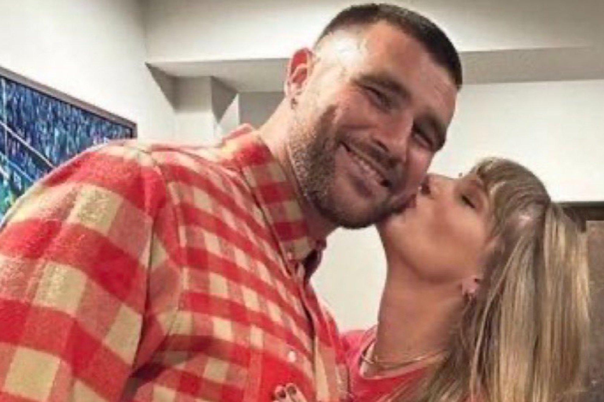 Taylor Swift and Travis Kelce at the tigh-end's postgame party