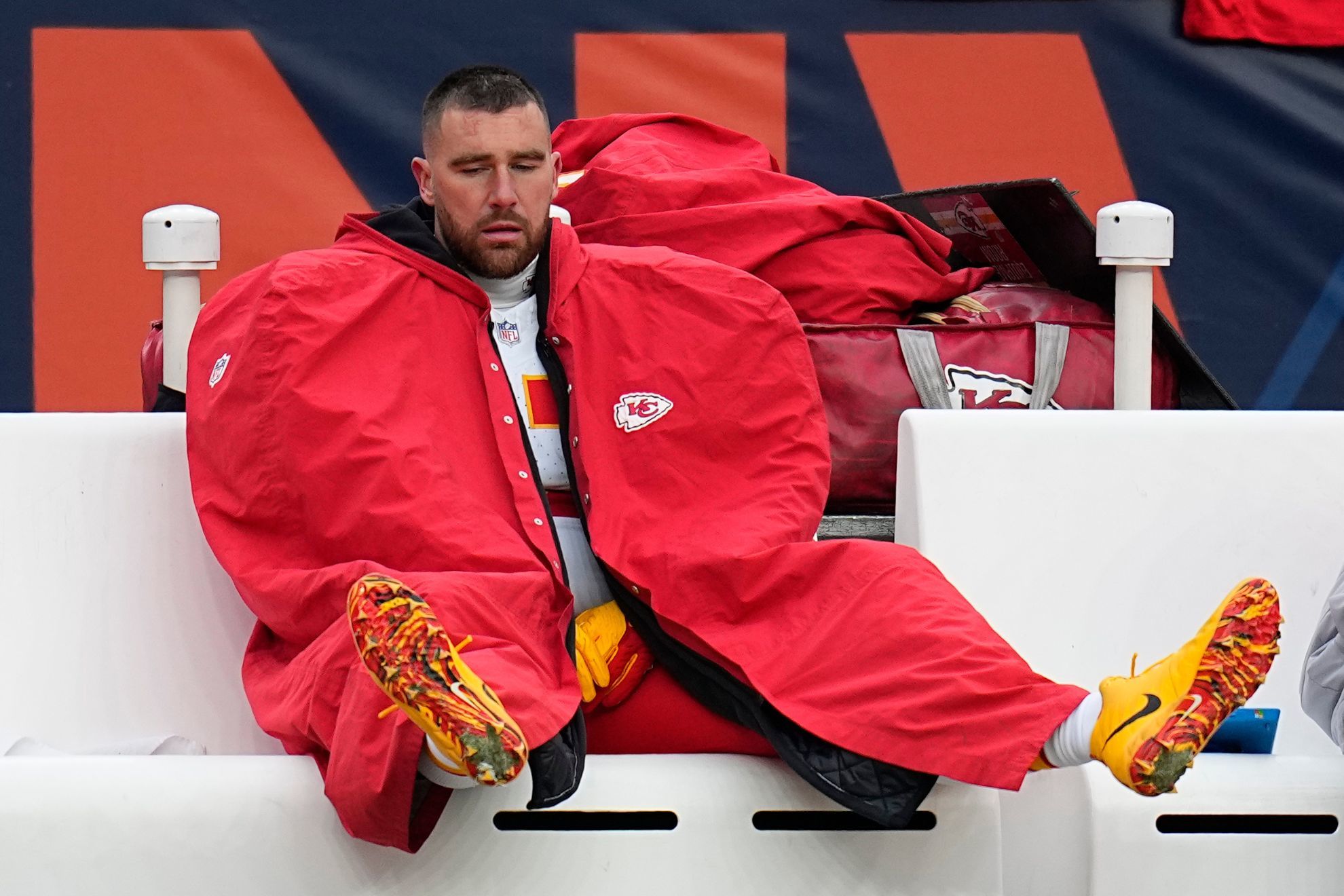 Broncos play Taylor Swift song after beating Chiefs, Travis Kelce again struggles without her