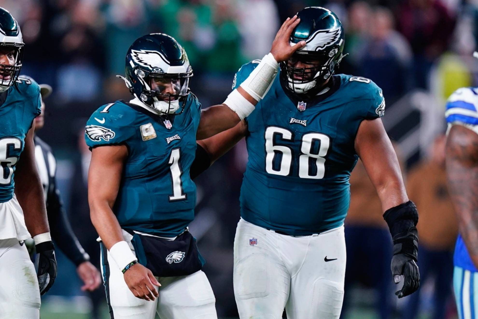 Eagles stand strong as best in NFL even as Jalen Hurts stands in pain on bad knee