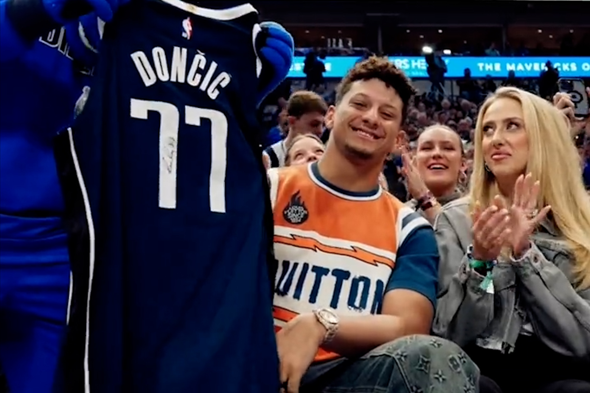 Brittany Mahomes reacts to Patrick's gift from Luka Doncic