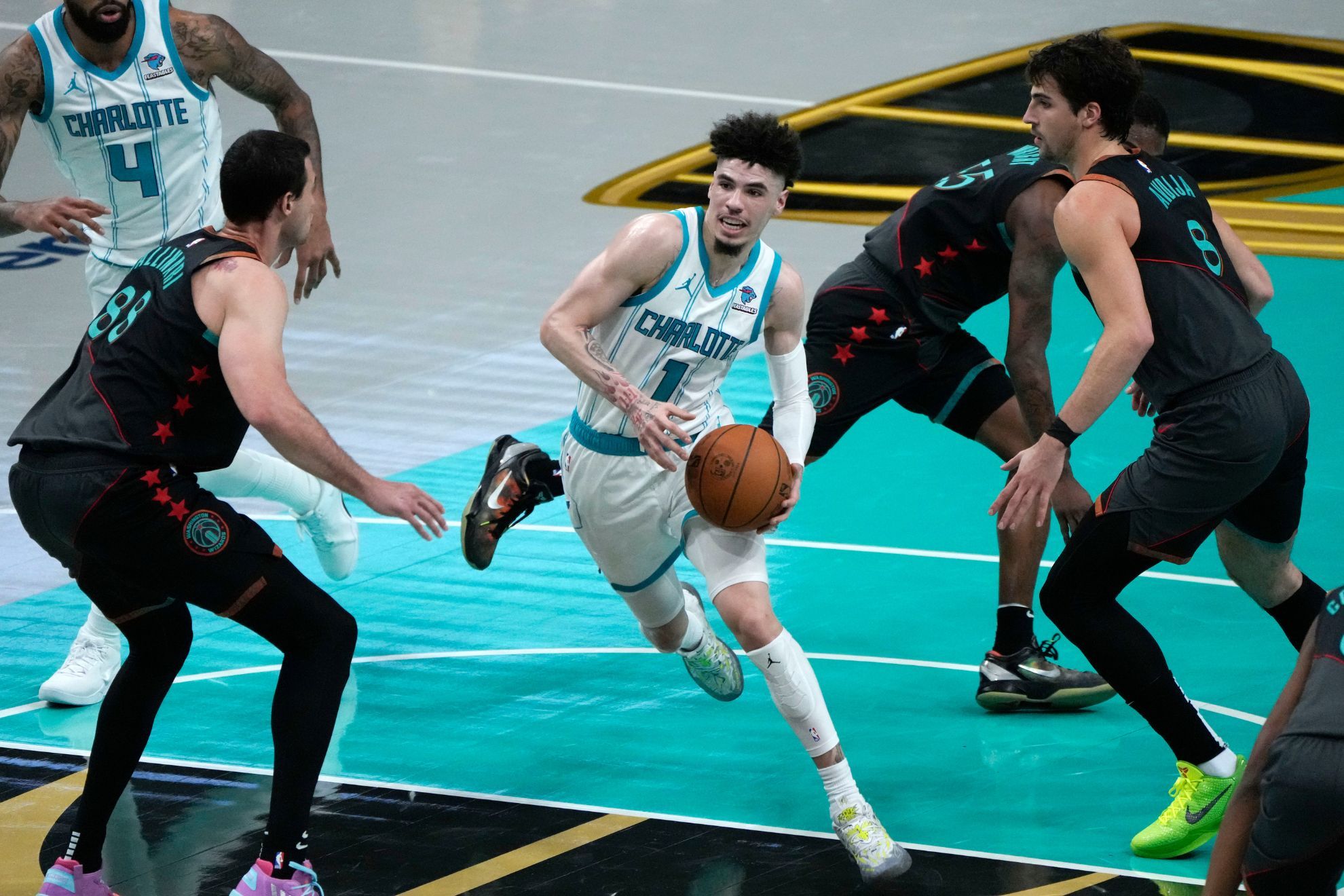 LaMelo Ball leads late Hornets surge past Wizards in their NBA Cup debut