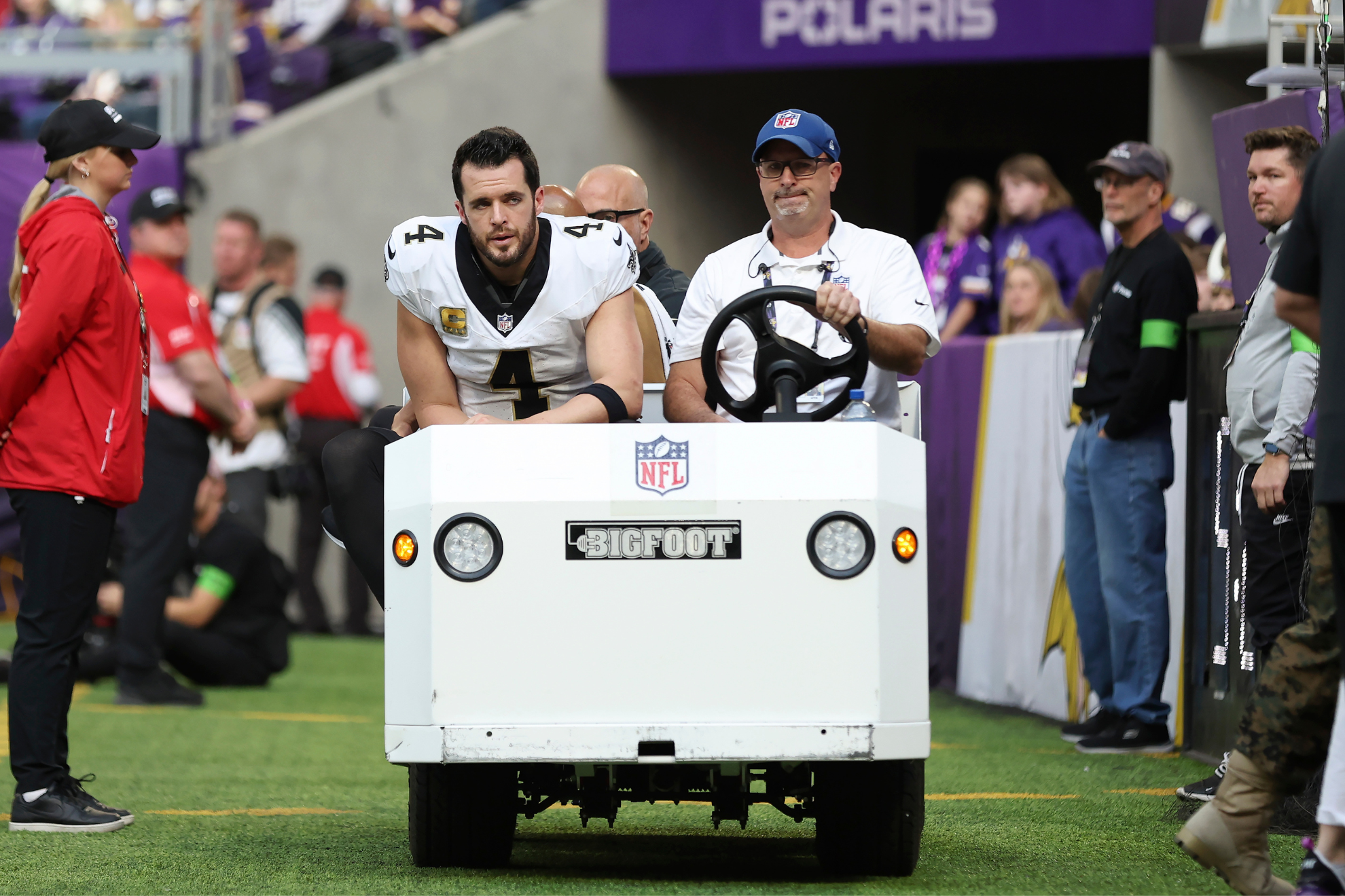 Carr was carted off in the third quarter after a huge hit.