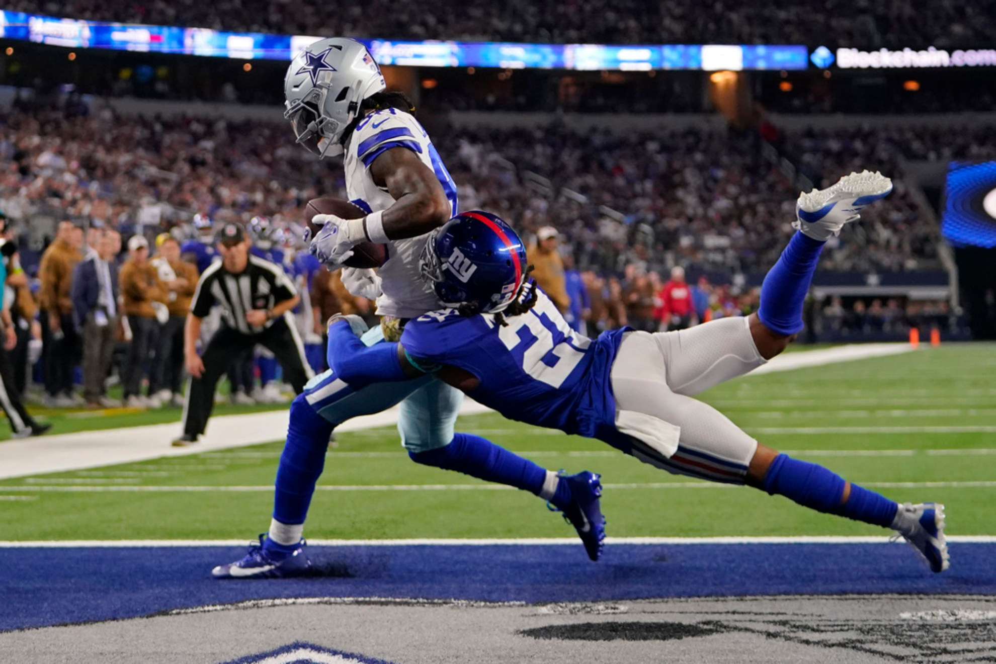 Dallas Cowboys dominate the New York Giants at home earning their 6th straight victory