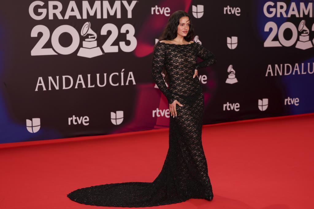 Rosala en los Latin Grammy. AP