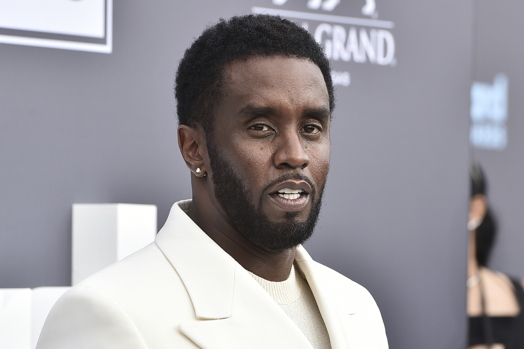 Diddy arrives at the Billboard Music Awards