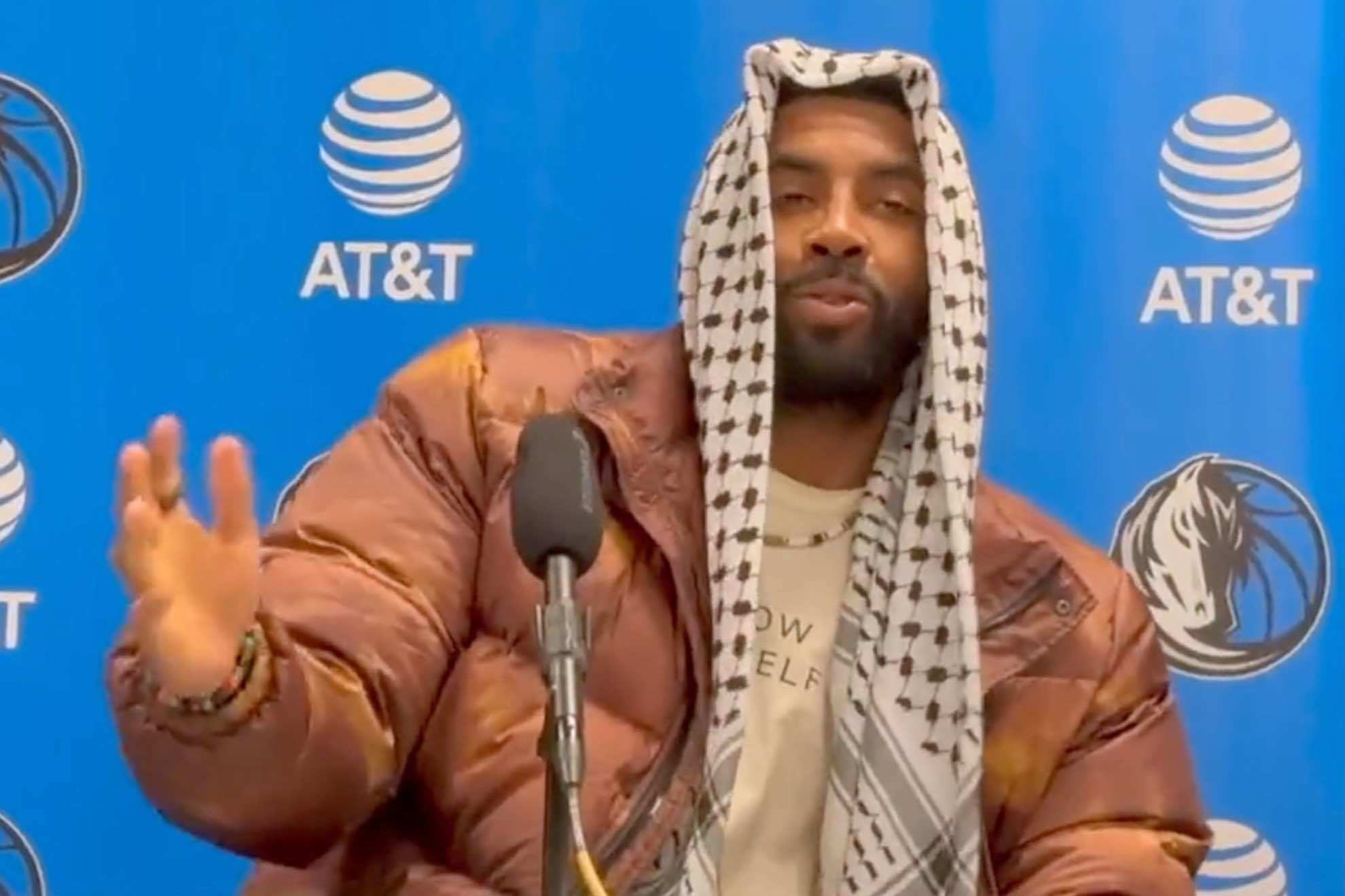 Kyrie Irving polarizes NBA fans by wearing keffiyeh, openly showing support for Palestine