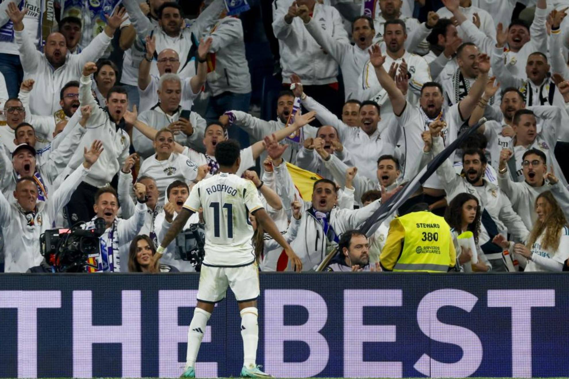 Rodrygo celebra su último gol en el Bernabéu el pasado 11 de noviembre.