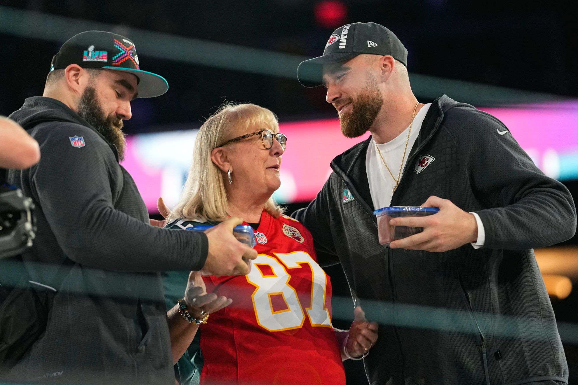 Kelce family love that Taylor Swift's parents will get to experience on Monday night