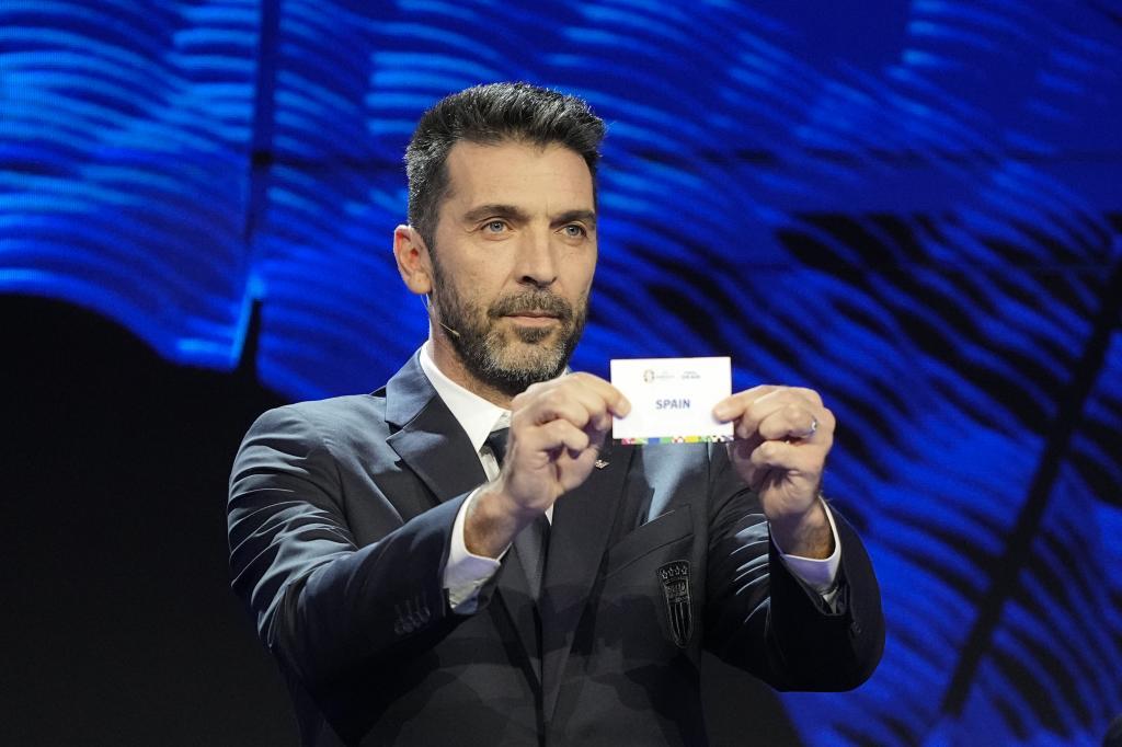 Gigi Buffon, saca la bolita de Espa