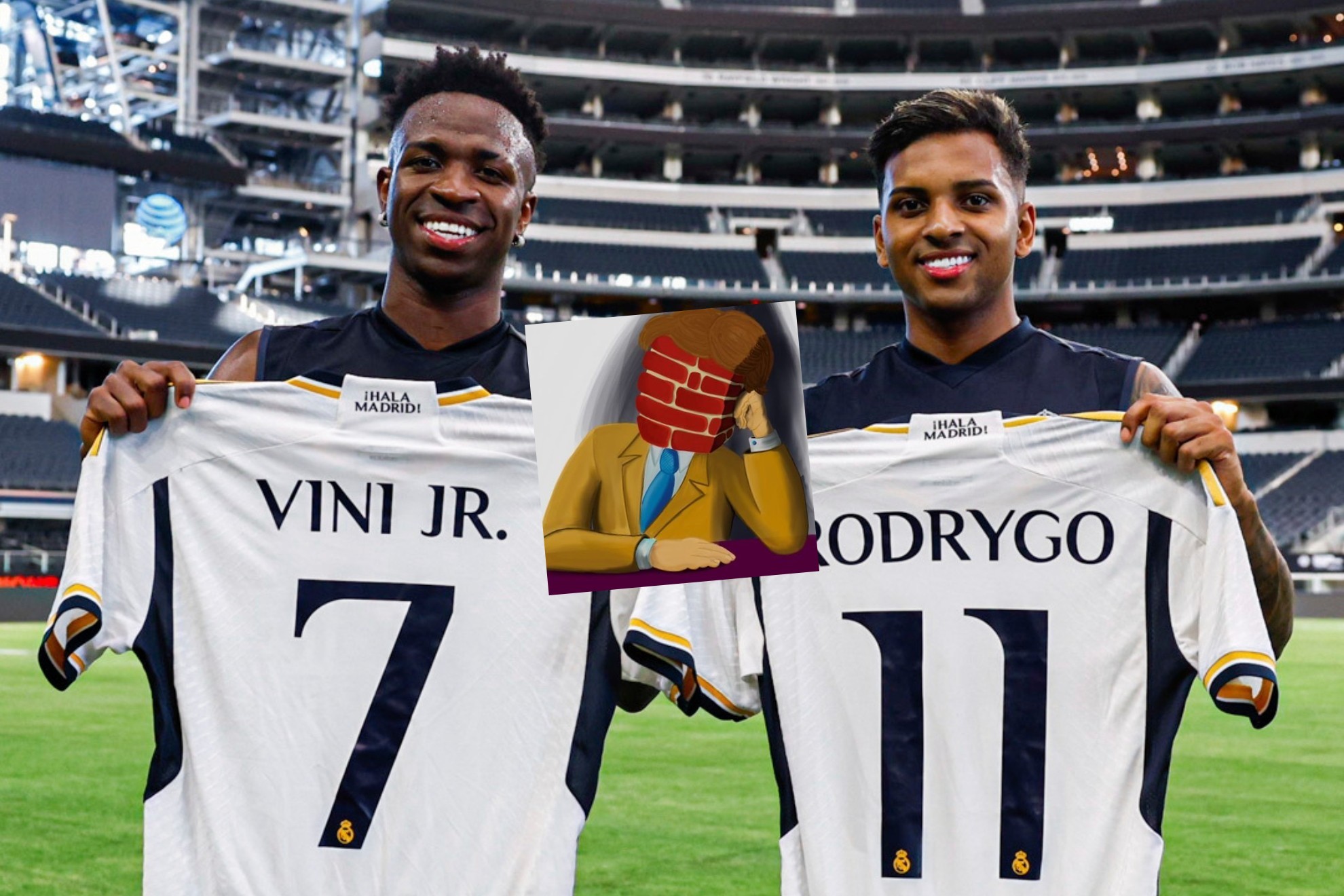Vinícius y Rodrygo posan con sus camisetas del Real Madrid.