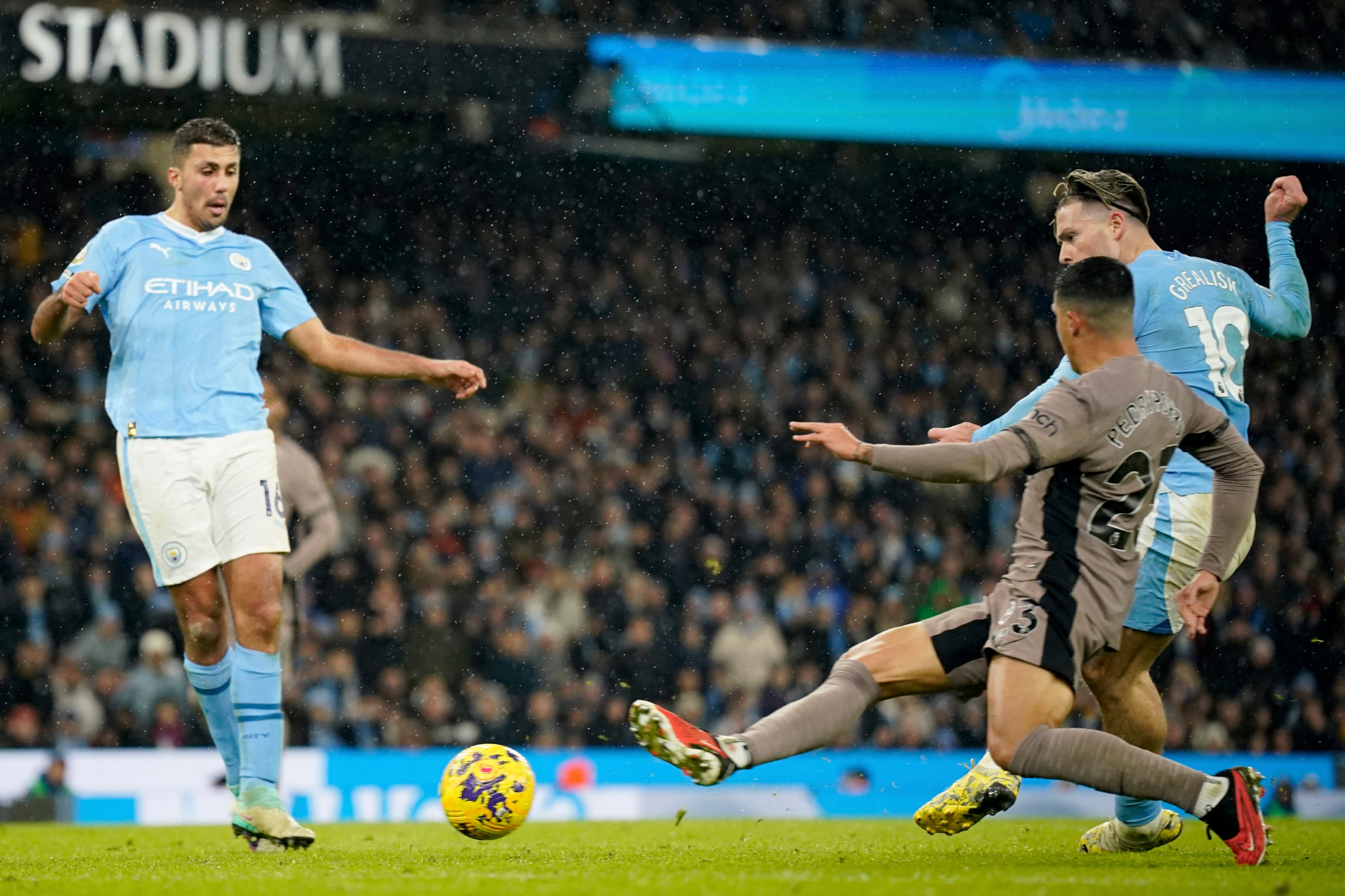 Imagen de un duelo del Manchester City - Tottenham.