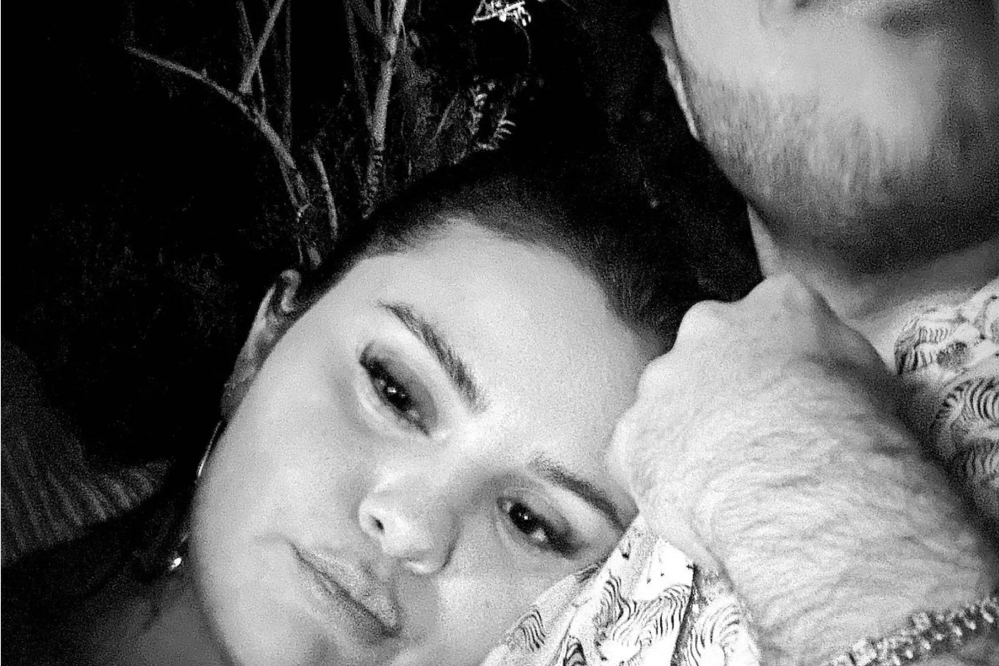 Selena Gomez challenged her fans with this photo of her new love.