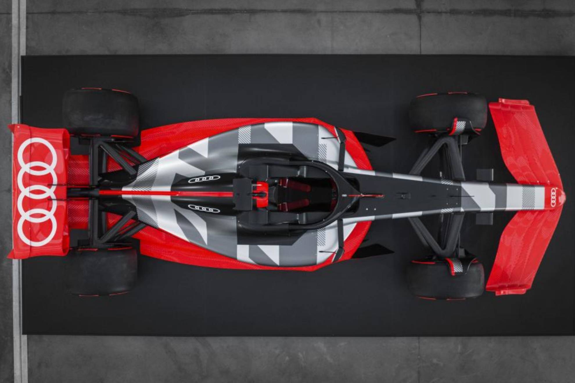 Show car de F1 con los posible futuros colores del Audi F1