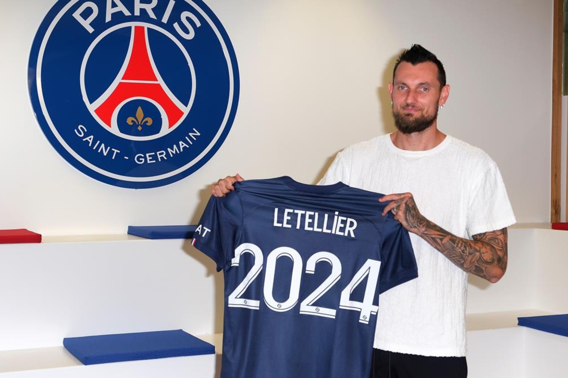 PSG goalkeeper Letellier and his family violently kidnapped and robbed