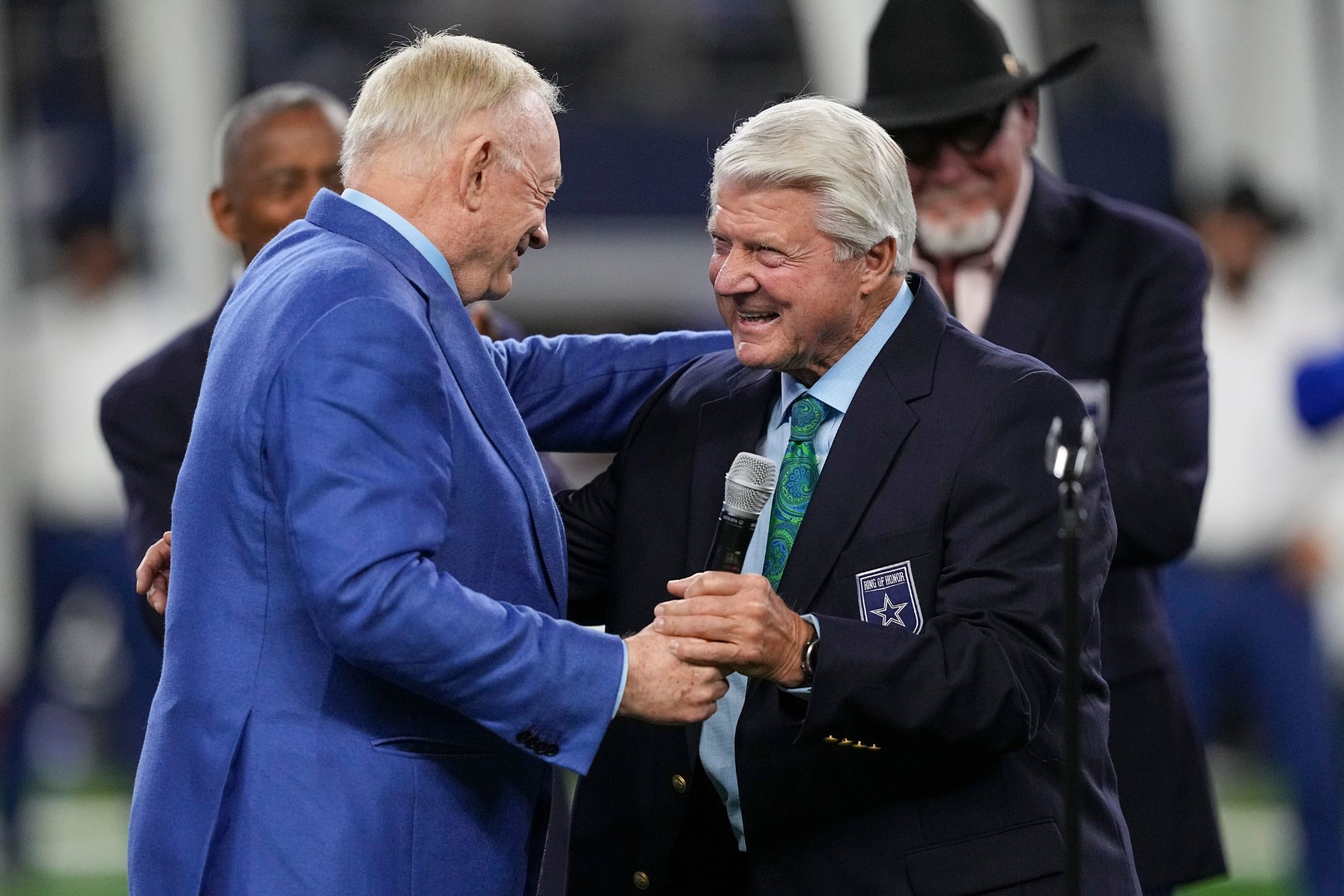 Jimmy Johnson joins Cowboys ring of honor 30 years after feud with Jerry Jones