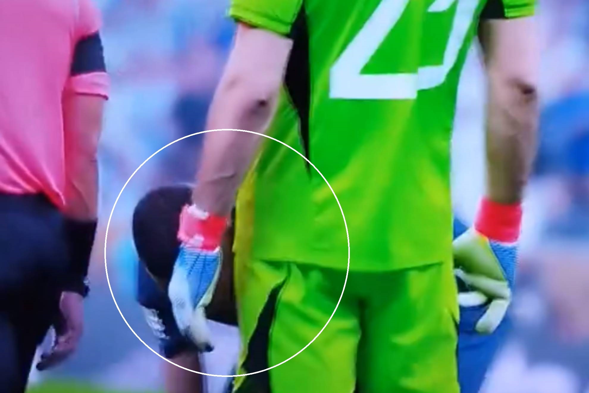 Emiliano Martinezs rude gesture to Kylian Mbappe in World Cup final revealed