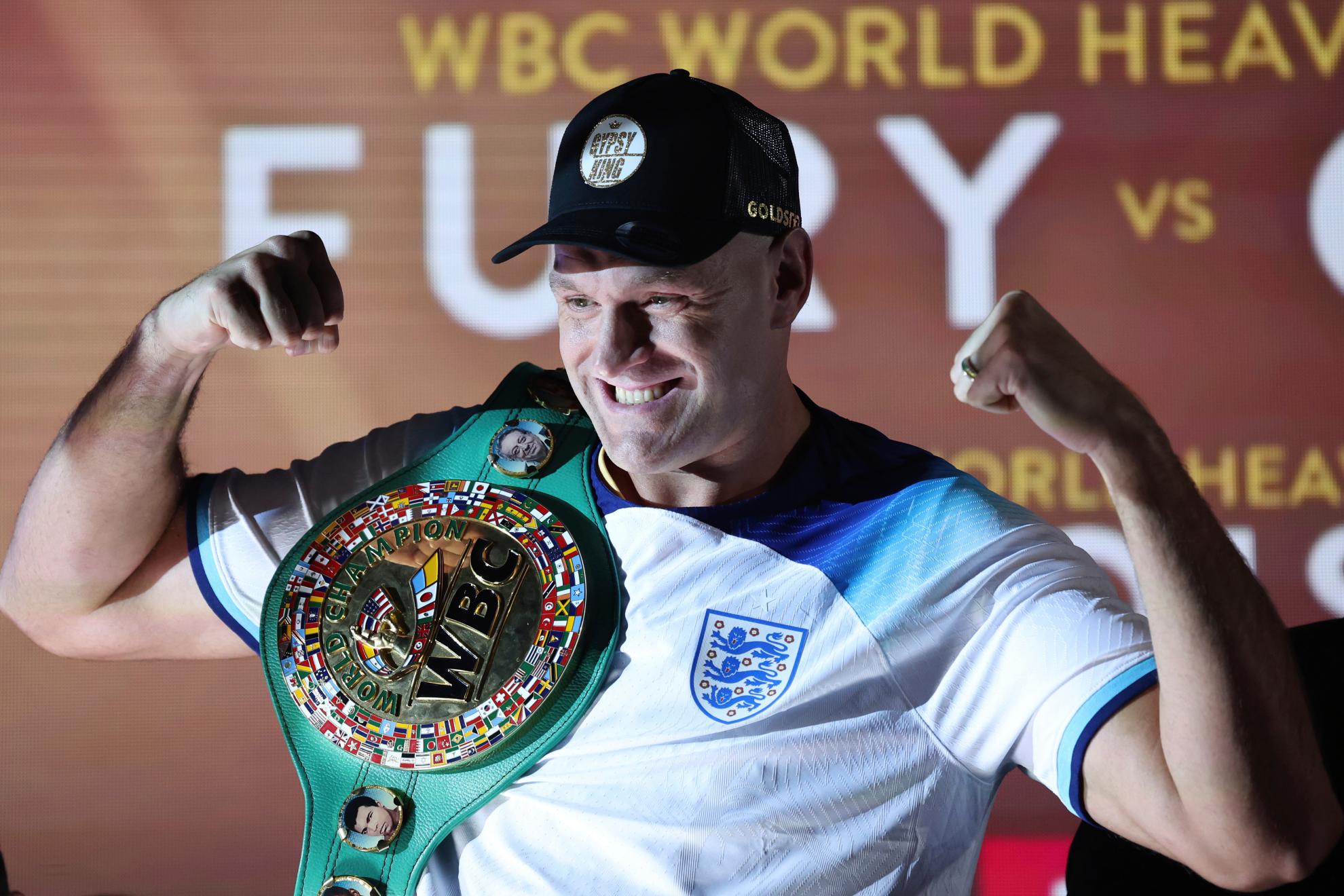 Tyson Fury bad-mouths Oleksander Usyk in training video all while showing off scars from Ngannou fight