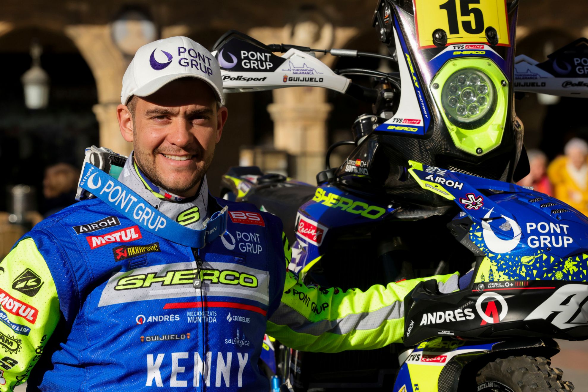 Lorenzo Santolino liderar a Sherco y aspira al top 5 en motos.