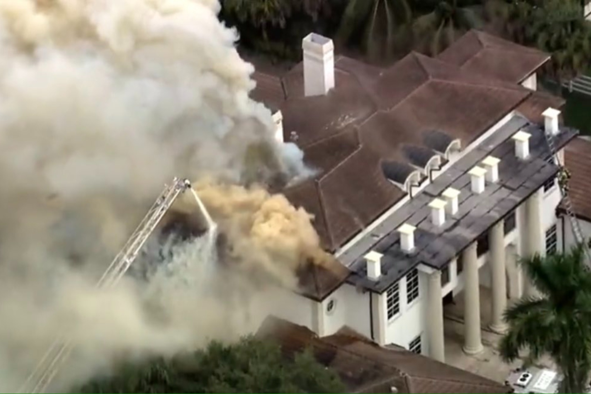 Tyreek Hills mansion caught fire on Wednesday afternoon