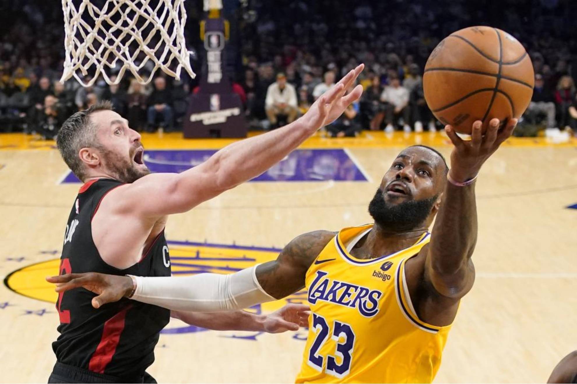 Los Lakers siguen sumidos en la tristeza