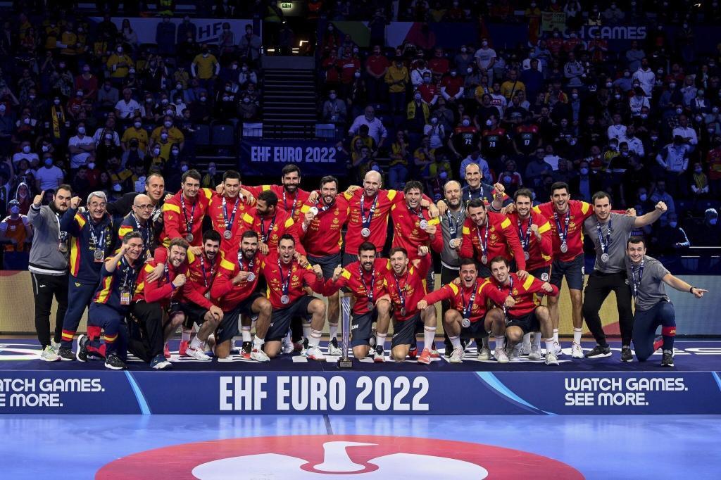 La seleccin espaola, doble campeona de Europa y plata en 2022 /
