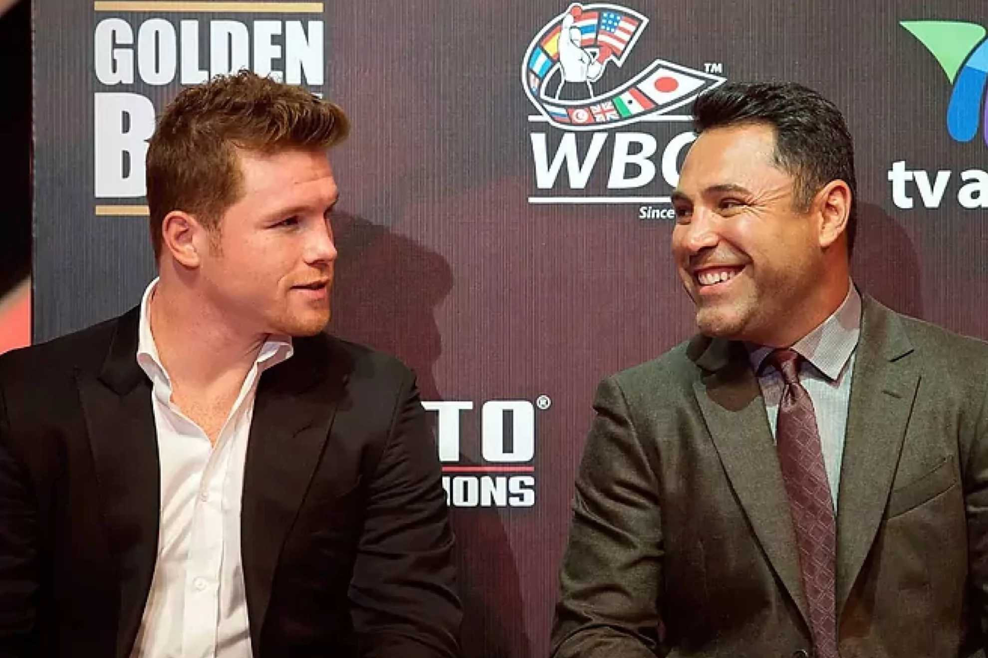 Oscar de la Hoya wants to work with Canelo Alvarez again, but they will have to reconcile first