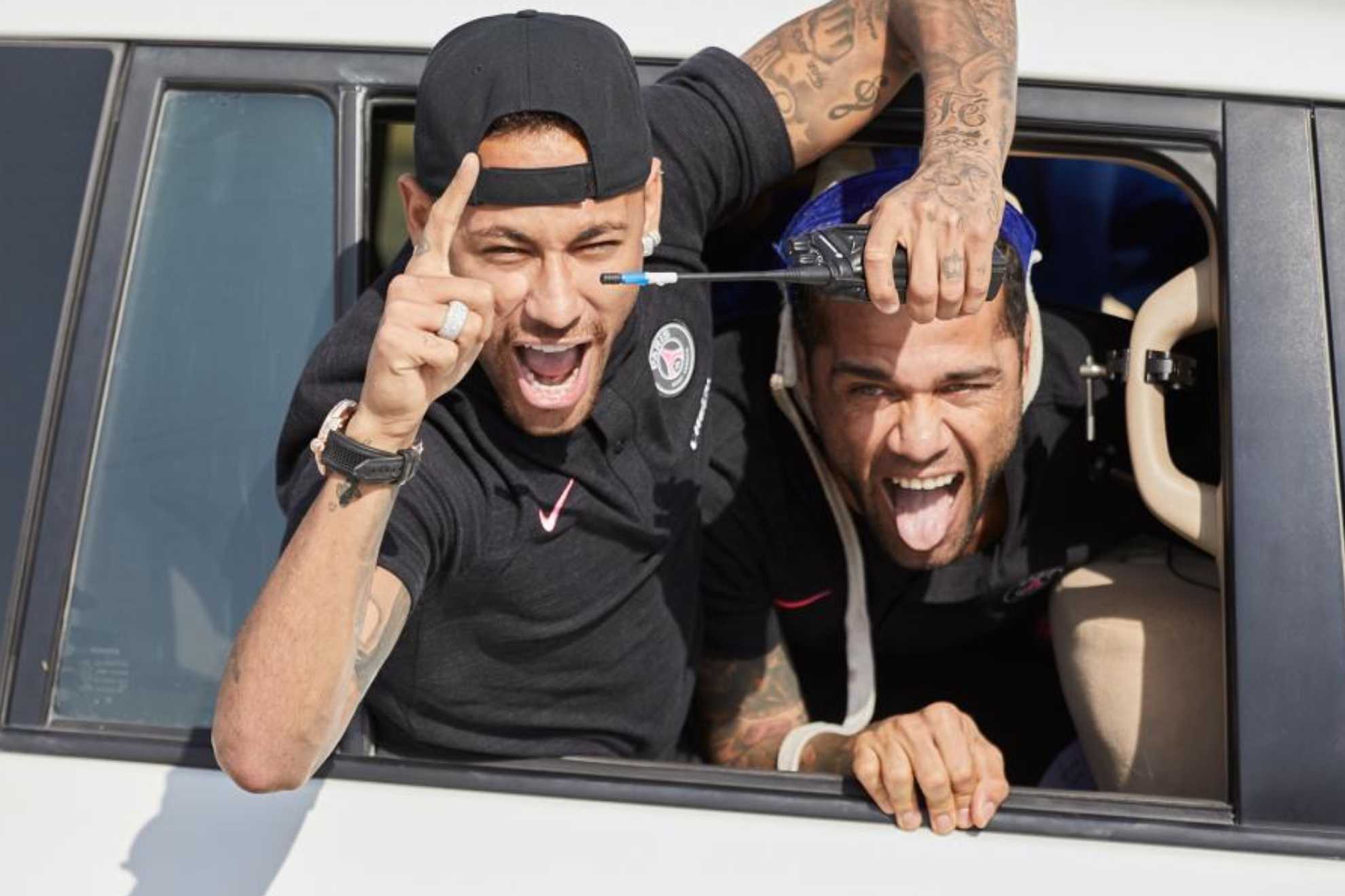 Neymar se vuelca con Dani Alves: ayuda a su amigo con un abogado y más de 150.000 euros