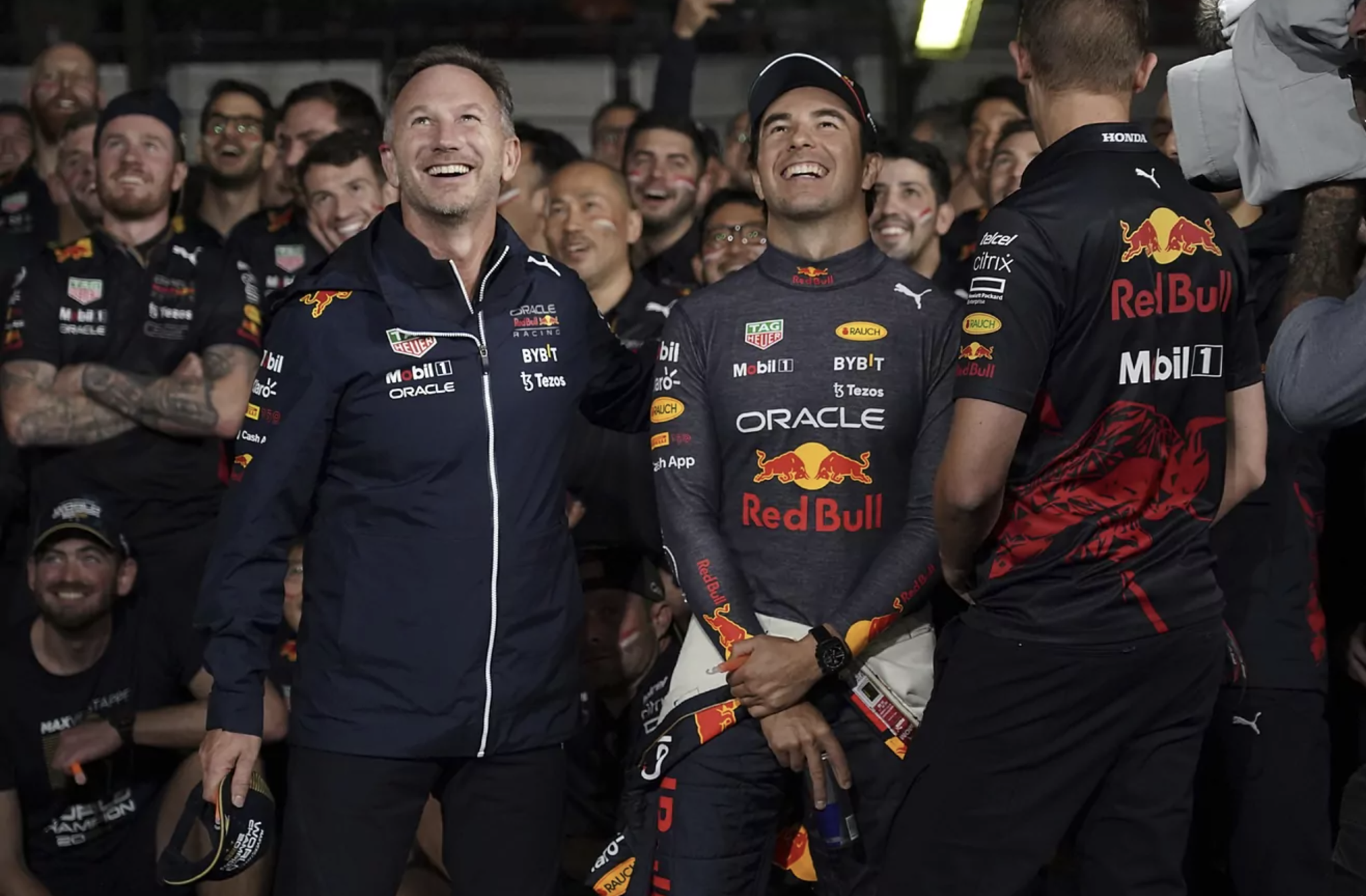 Christian Horner leaves Checo Perezs fate up to himself at Red Bull