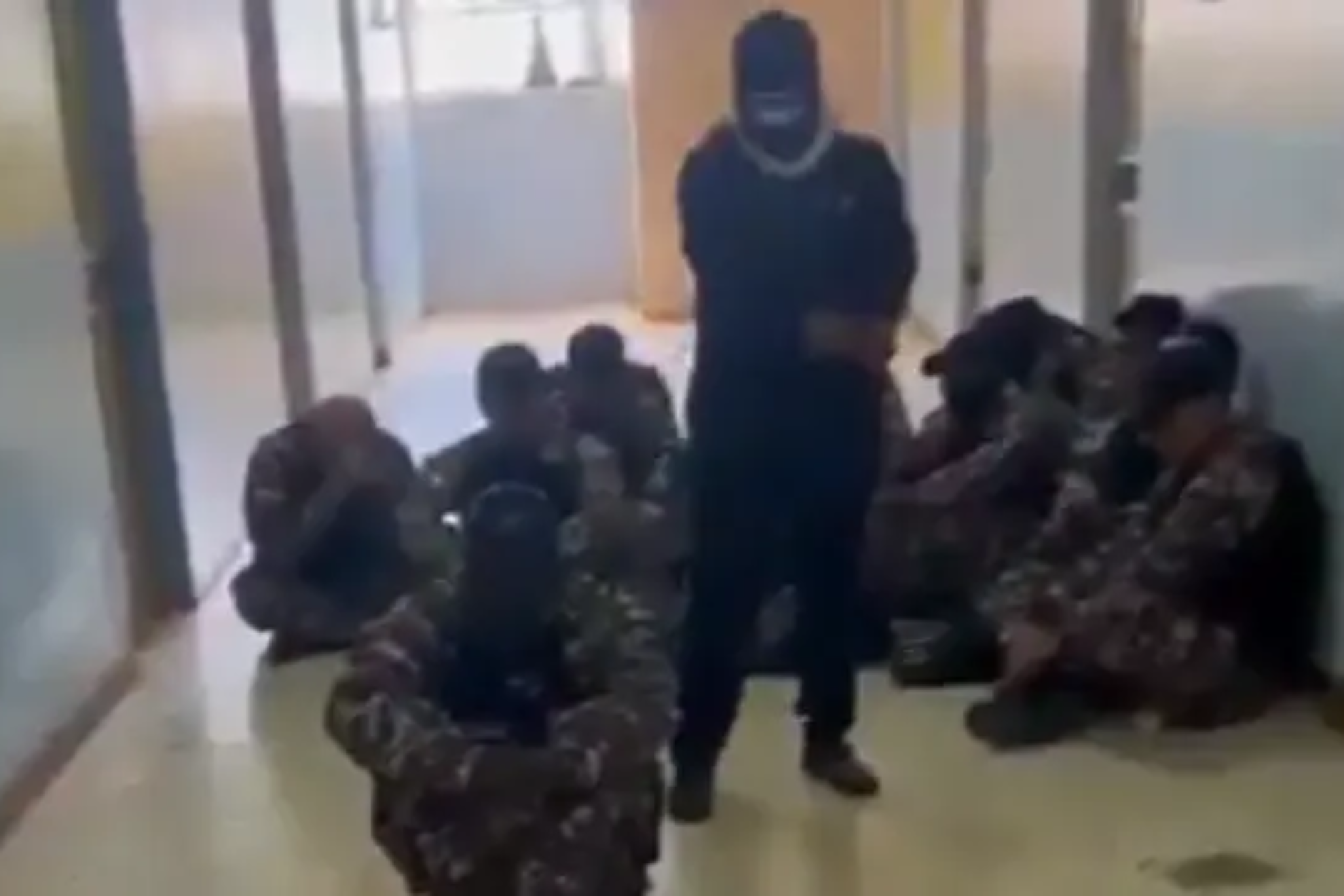 Graphic footage: Shocking cold-blooded execution of prison officer by gang members in Ecuador