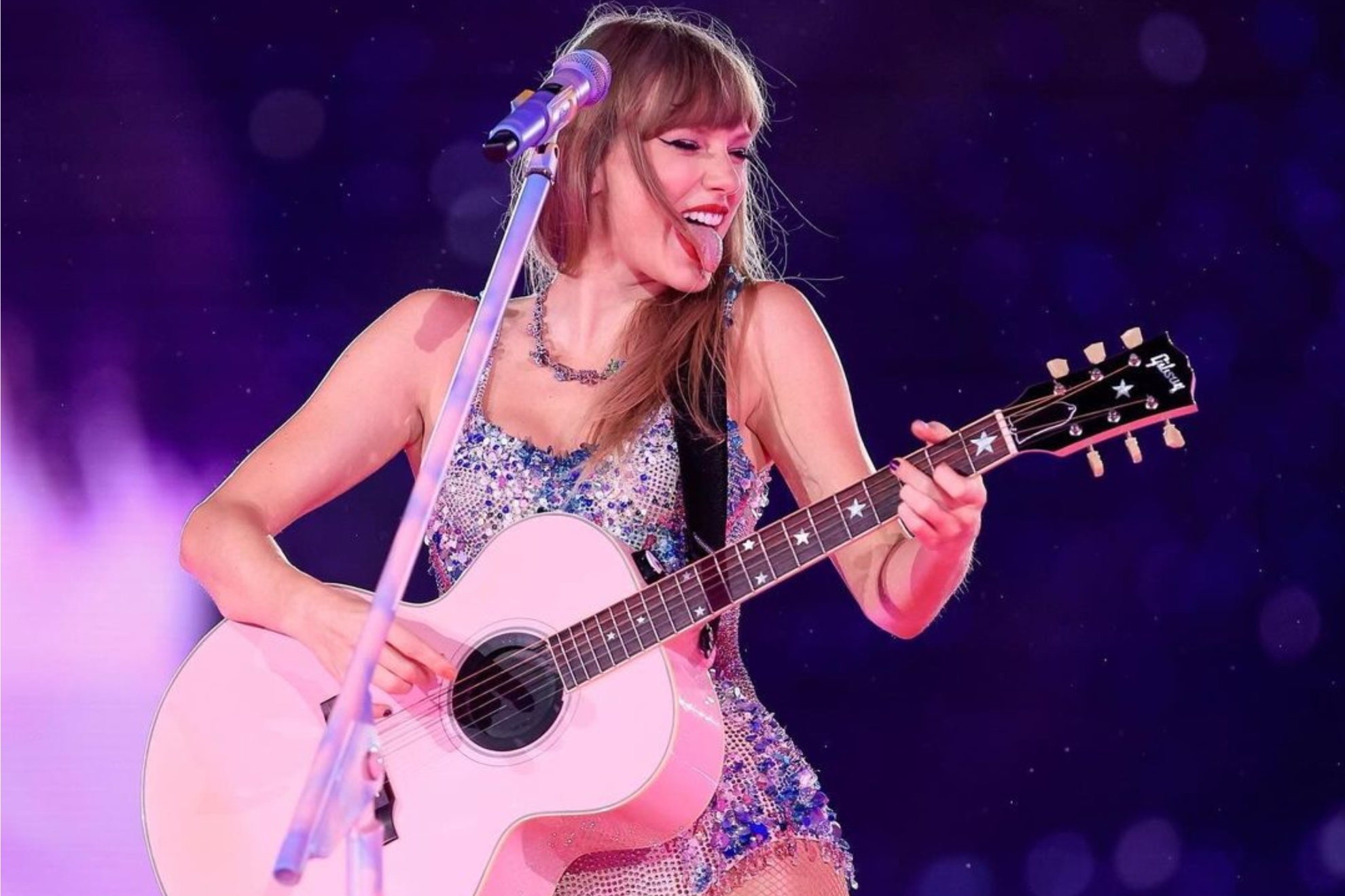Pop star Taylor Swift is performing in Japan.
