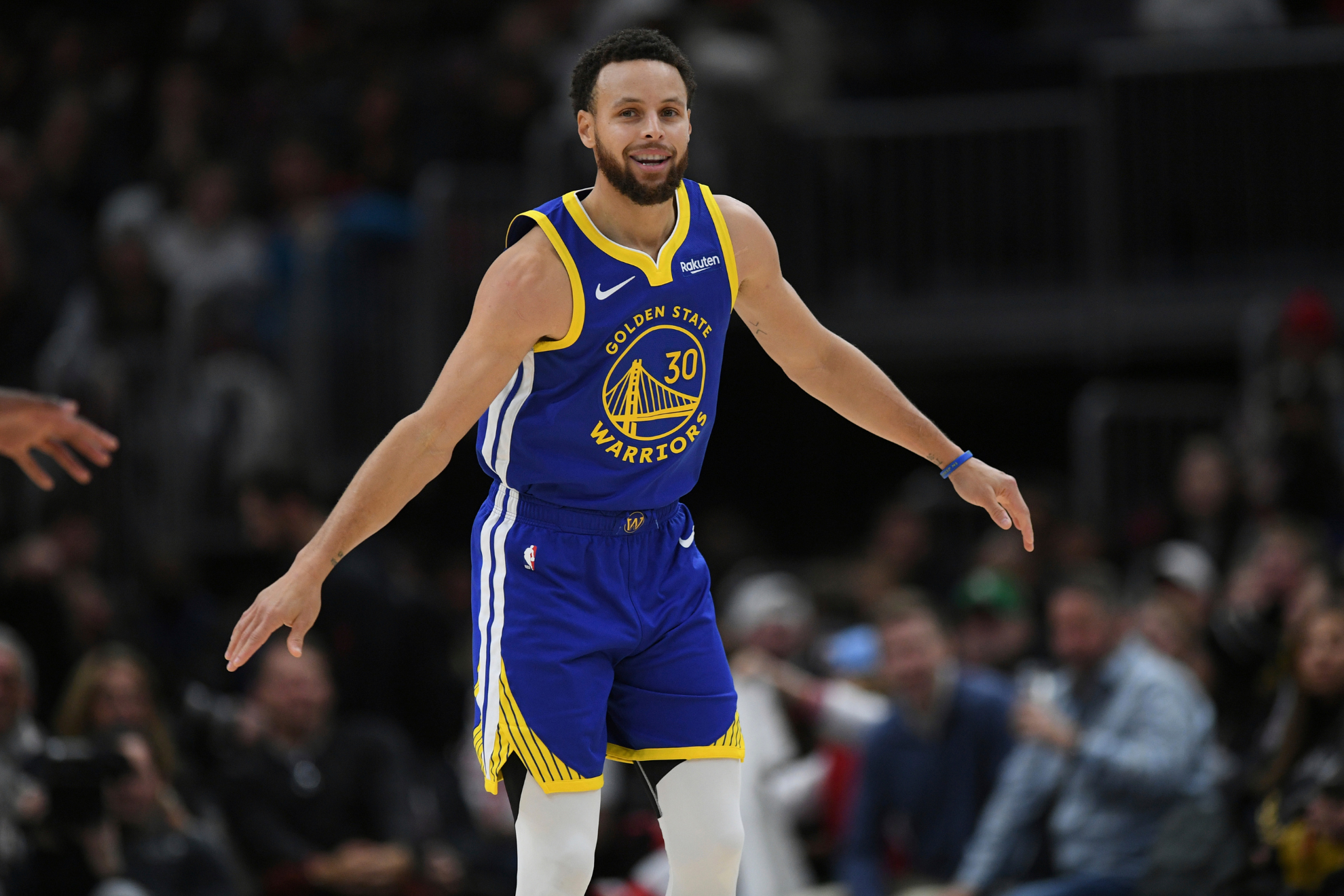 Stephen Curry during the Warriors vs Bulls game.