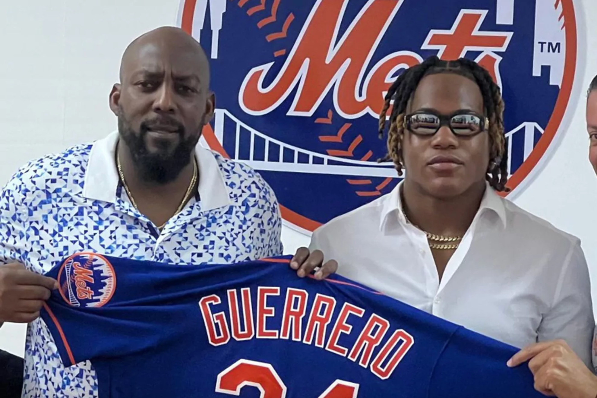 Mets sign Vladi Miguel Guerrero, son of Hall of Famer Vladimir Guerrero and brother of Vladdy Jr.