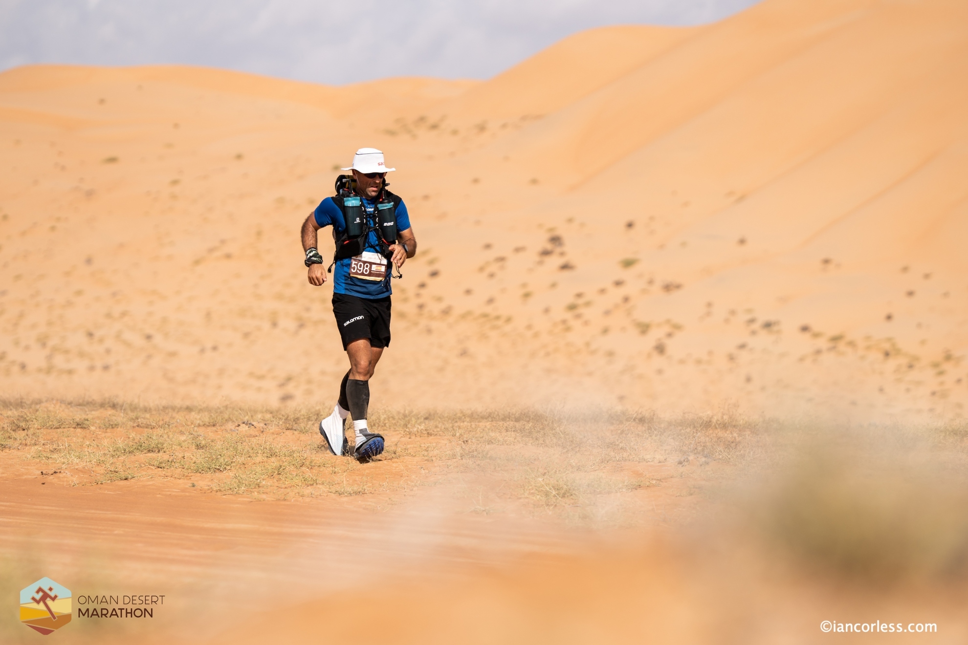 Albert Jorquera en la Oman Desert Marathon 2023.