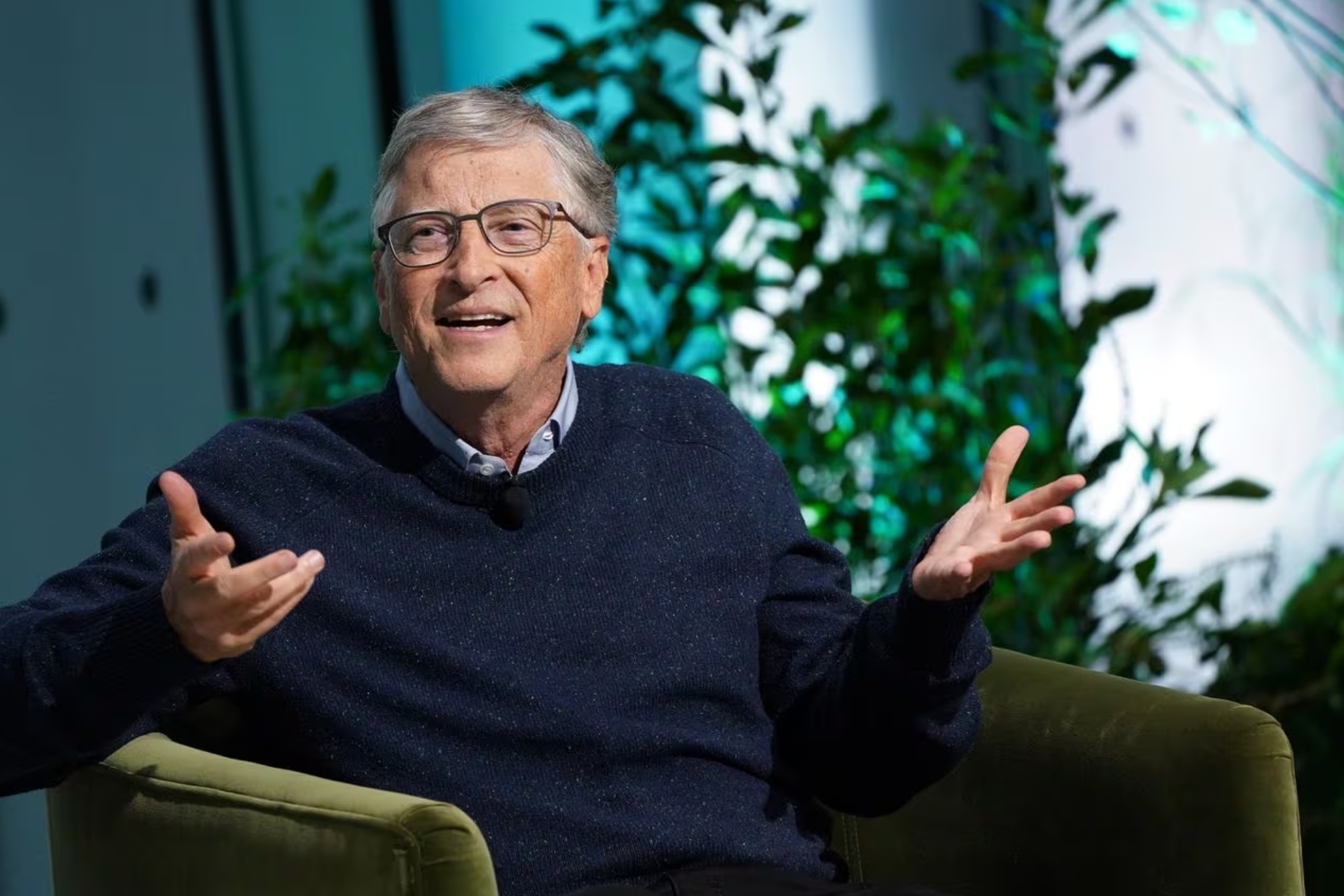 Bill Gates presagia los cambios que introducir la IA dentro de cinco aos